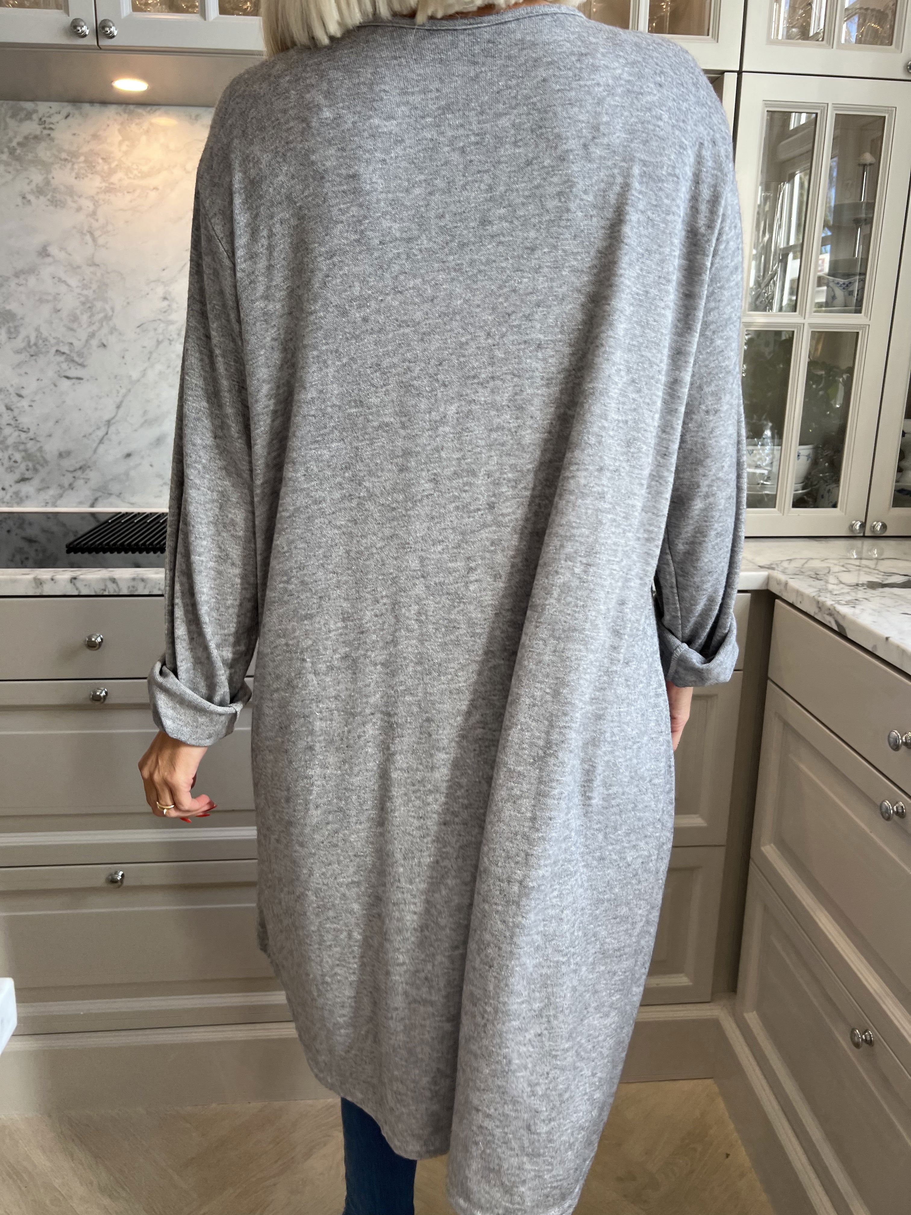 Sidsel - Dejlig blød kjole med sølv ringe foran