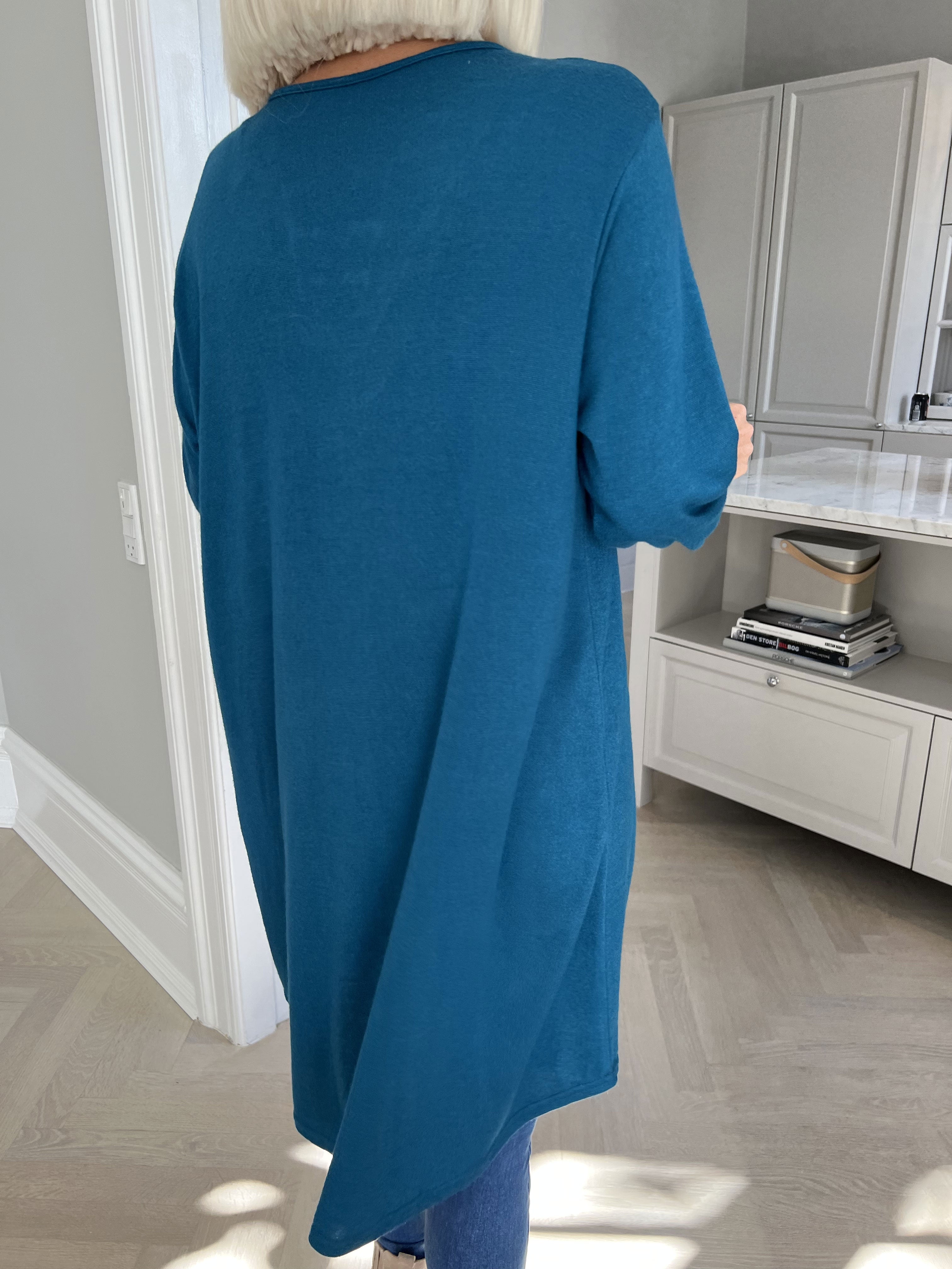 Sidsel - Dejlig blød kjole med sølv ringe foran