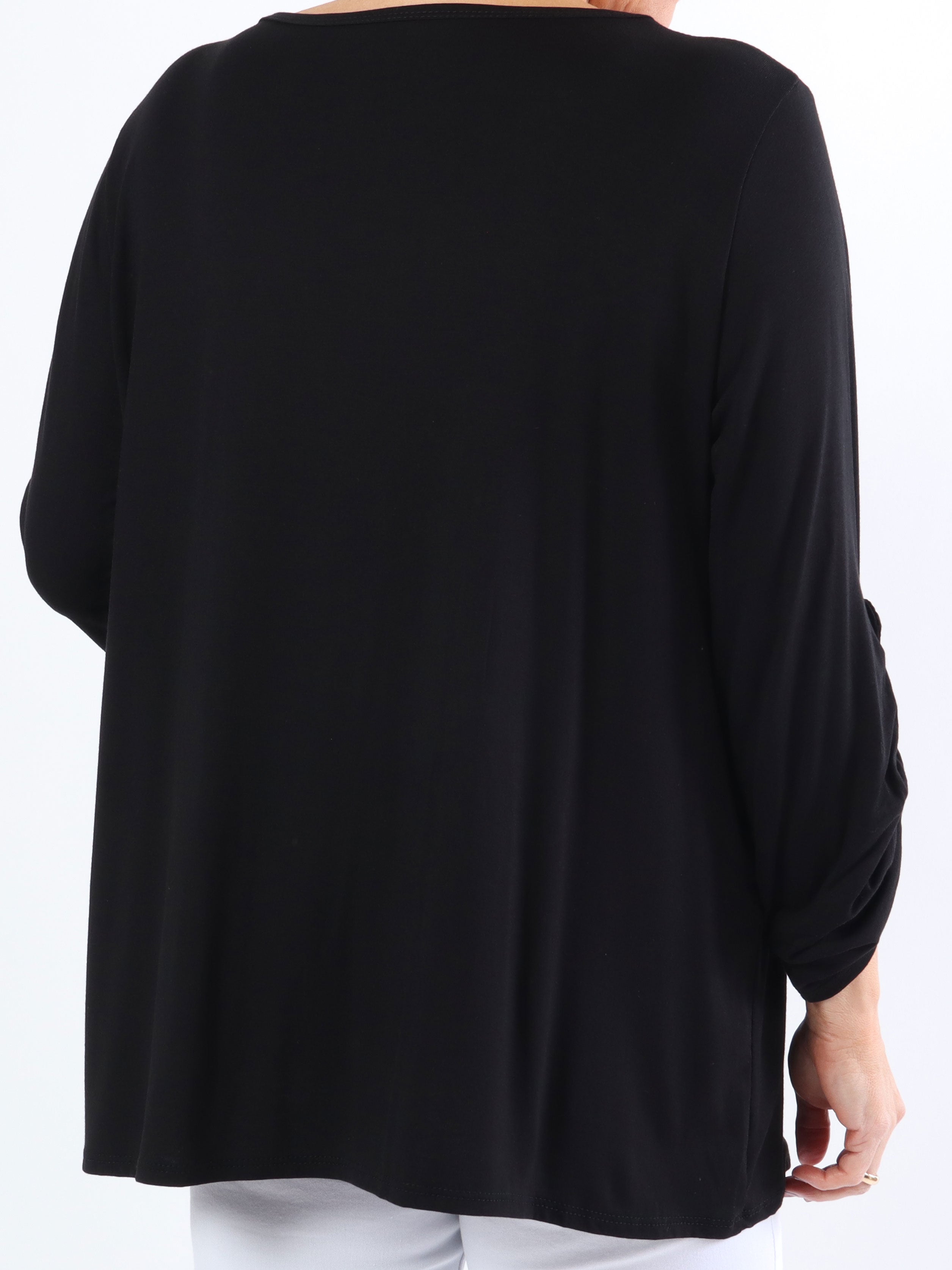Sisse - Blød elastisk plus size bluse med motiv og similisten