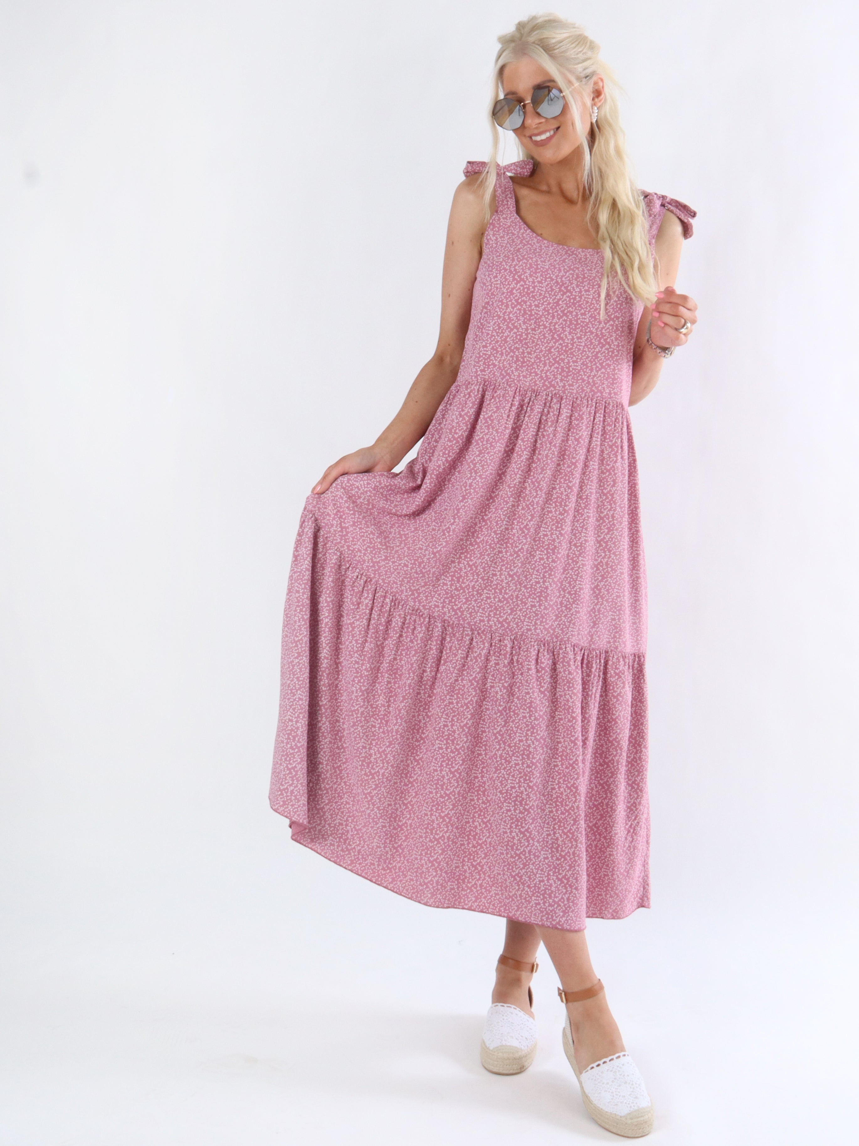 Soffy - Armygrøn lang mønstret sommerkjole