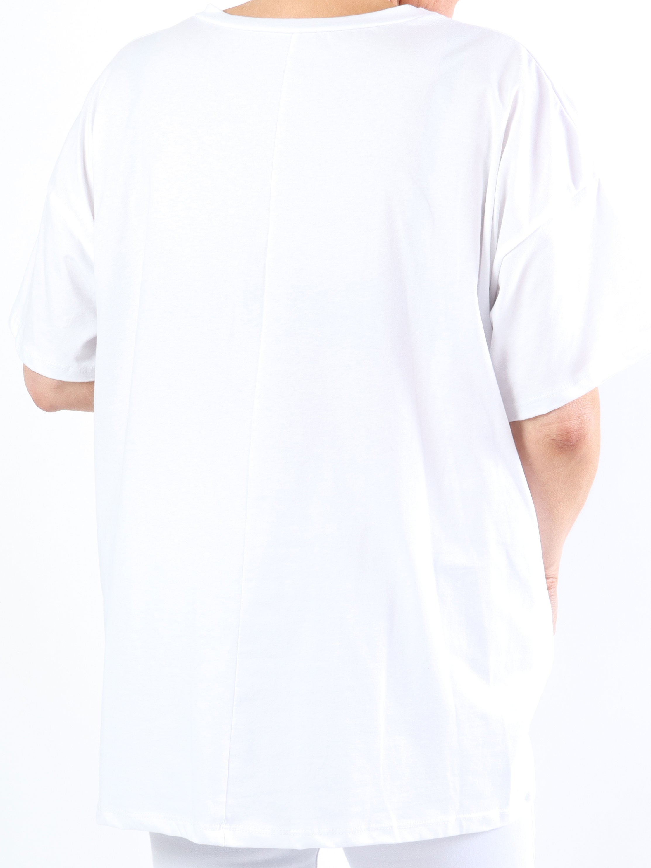 Sofia - Simpel plus size t-shirt med skrift på brystet