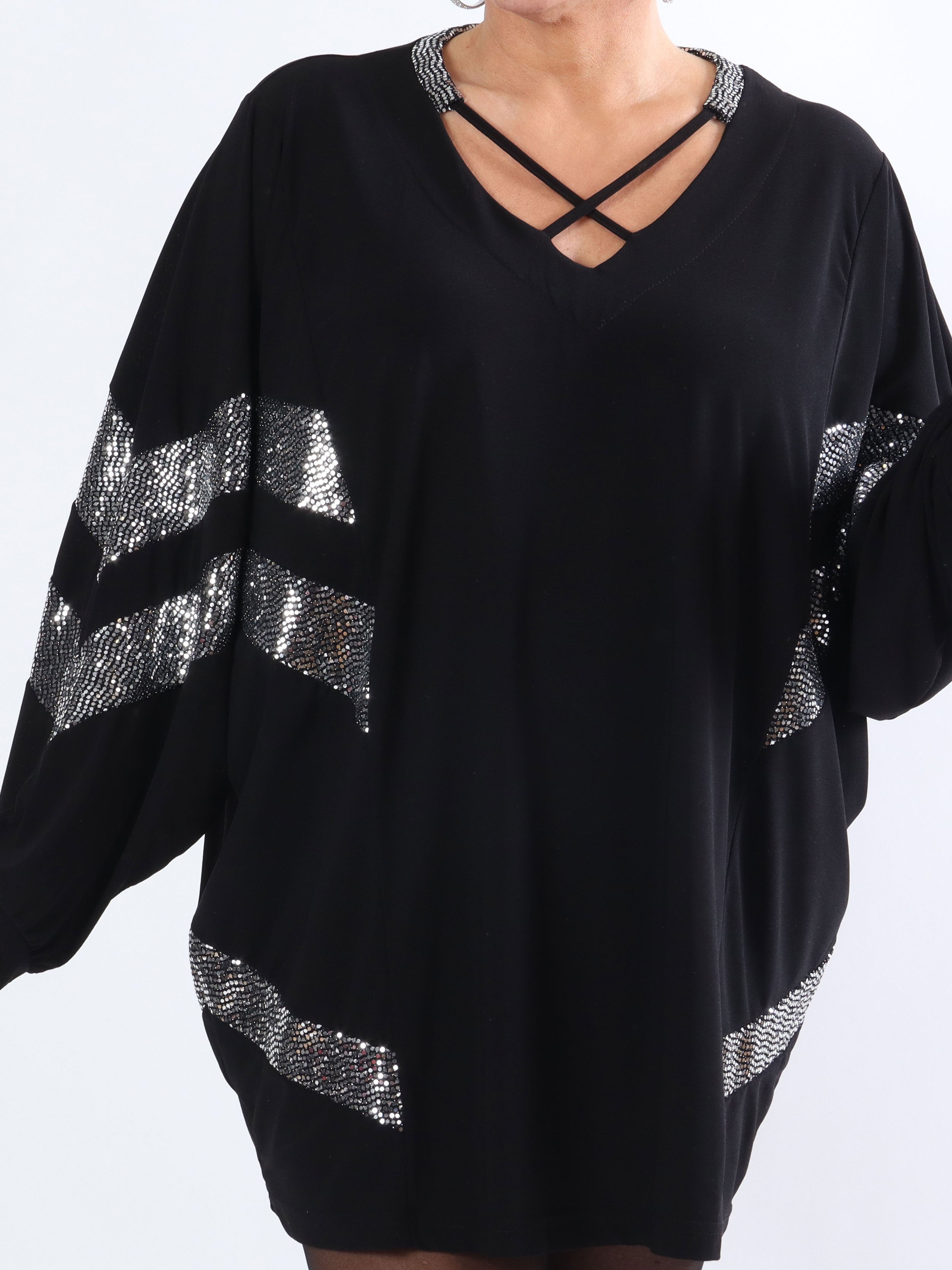 Solana - Sort plus size bluse med glimmer og flagermusærmer
