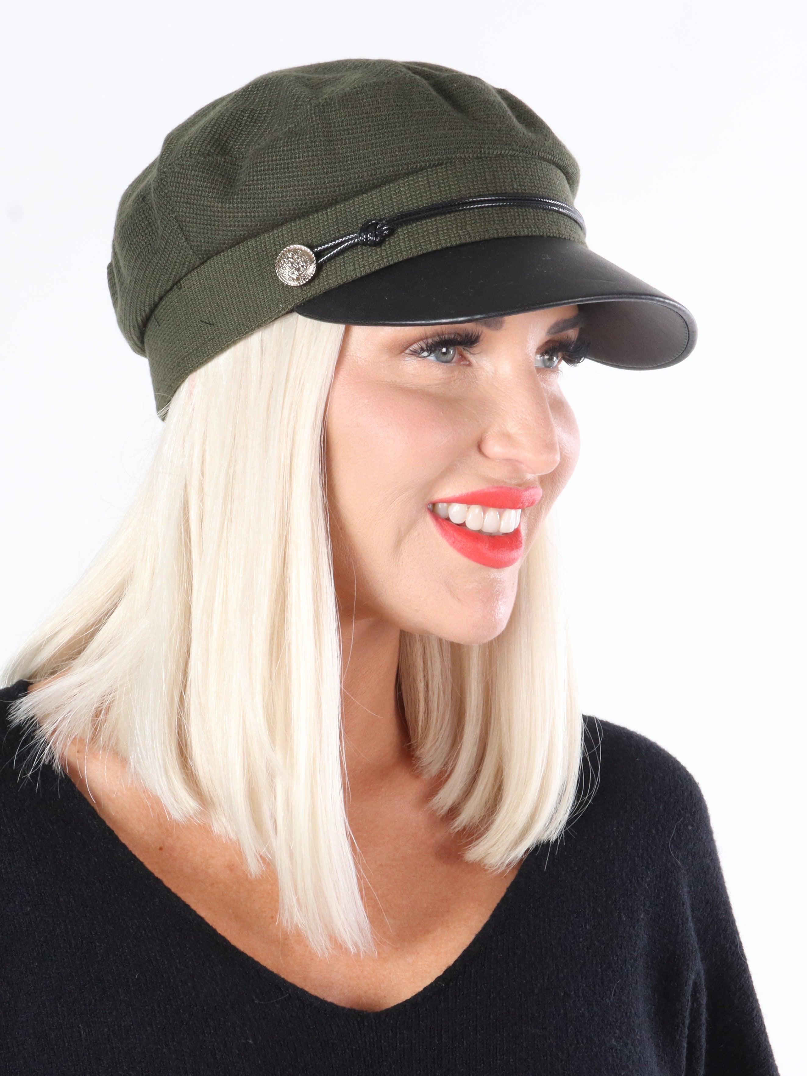 Stefania - Hat med læderlook skygge