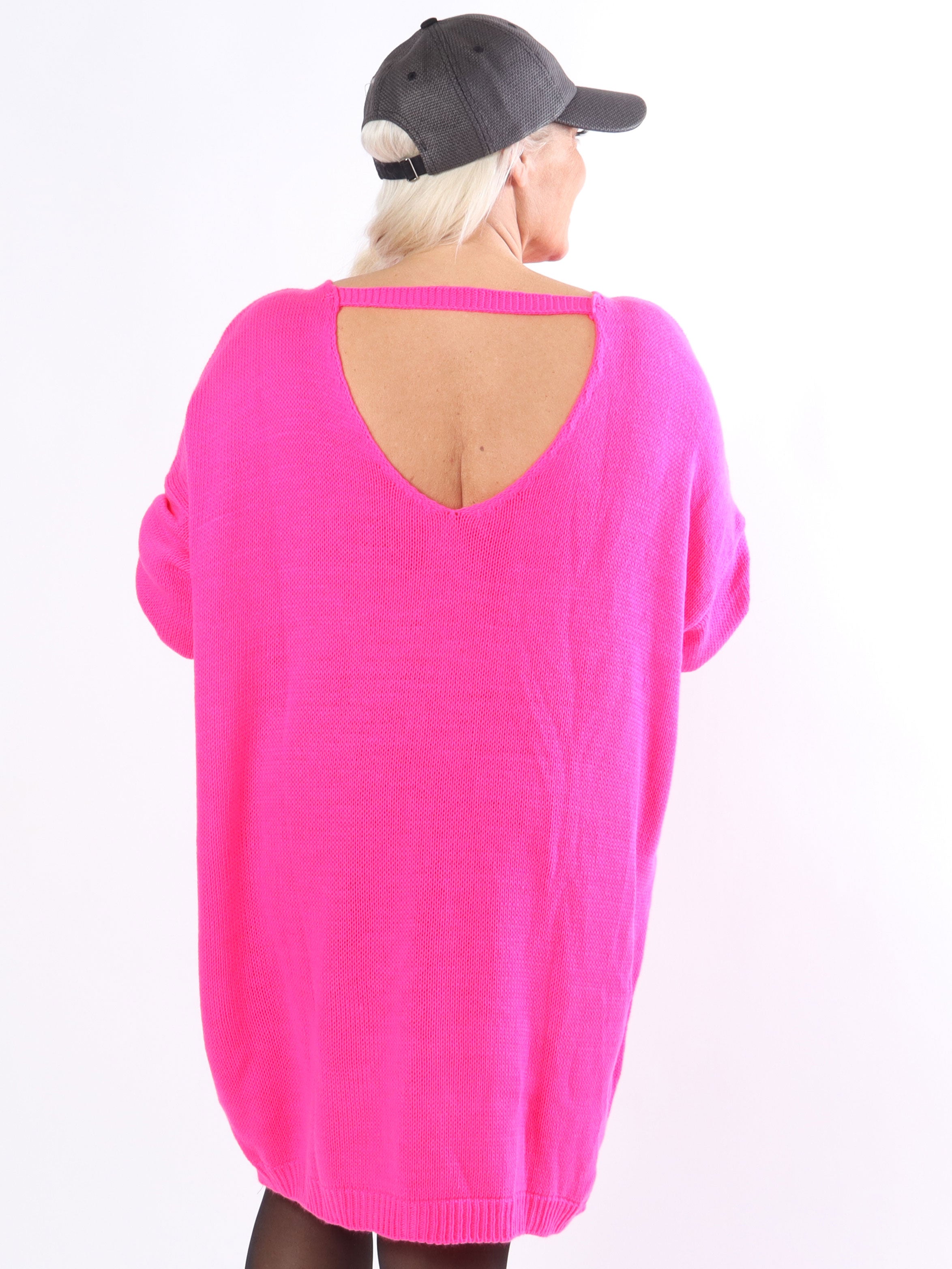 Stella - Simpel strikkjole i plus size med dyb ryg