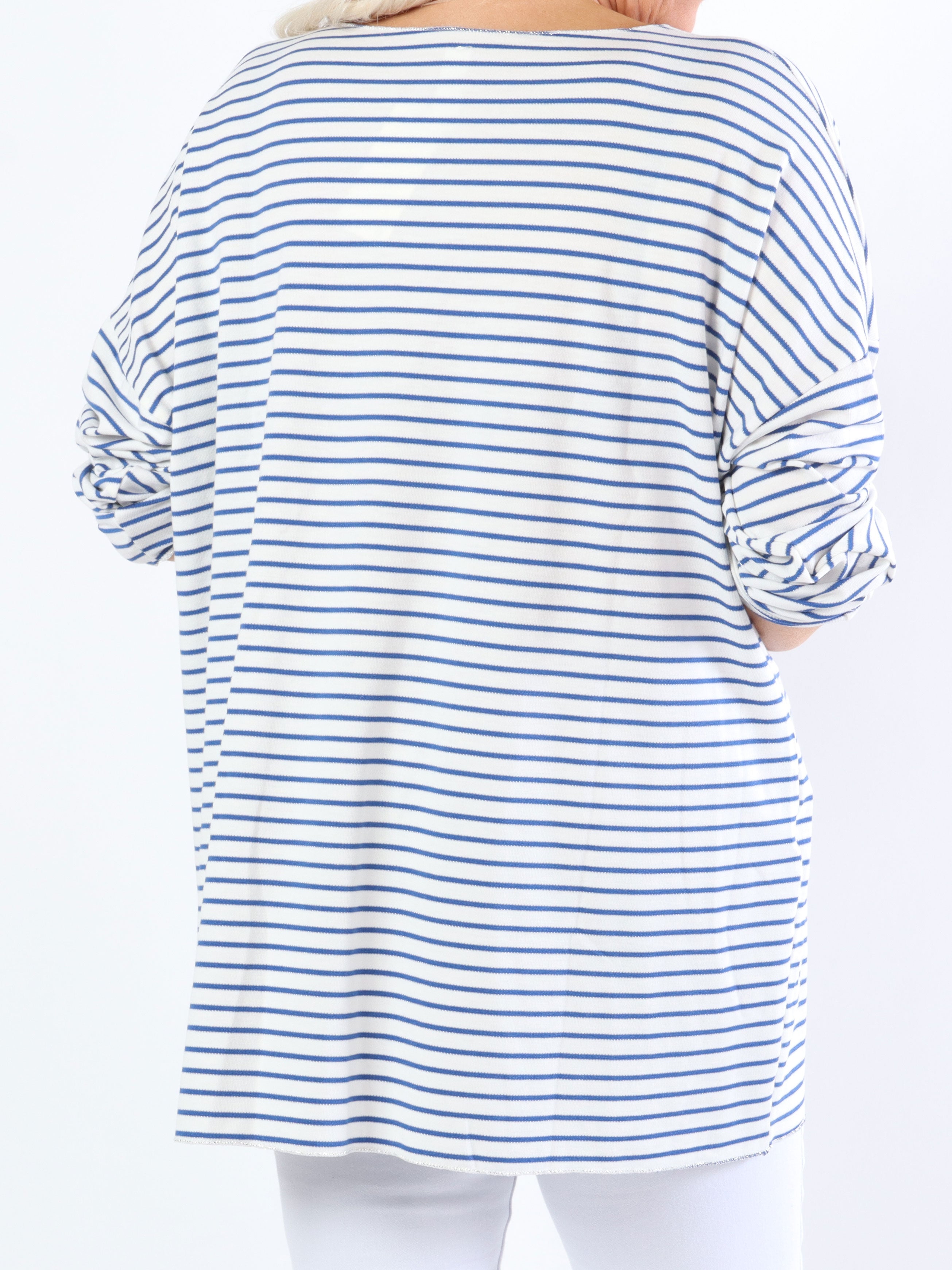 Stripe - Hvid blød plus size bluse med tynde striber