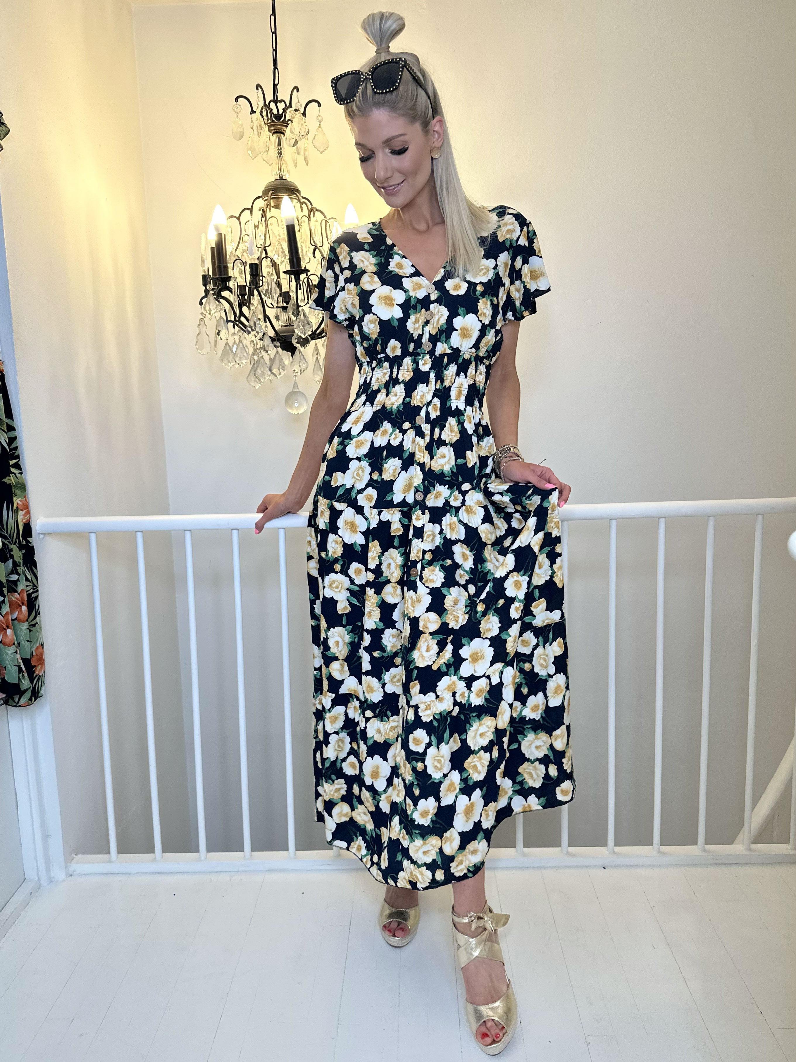 Summer Big Flower - Lang kjole med blomsterprint og flæser