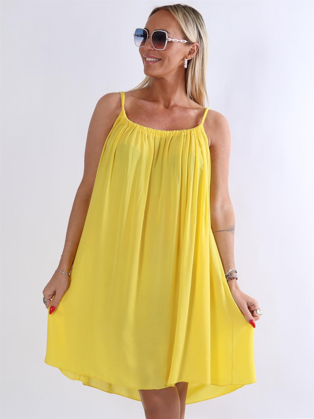 Sunshines - Kjole i let og afslappet look