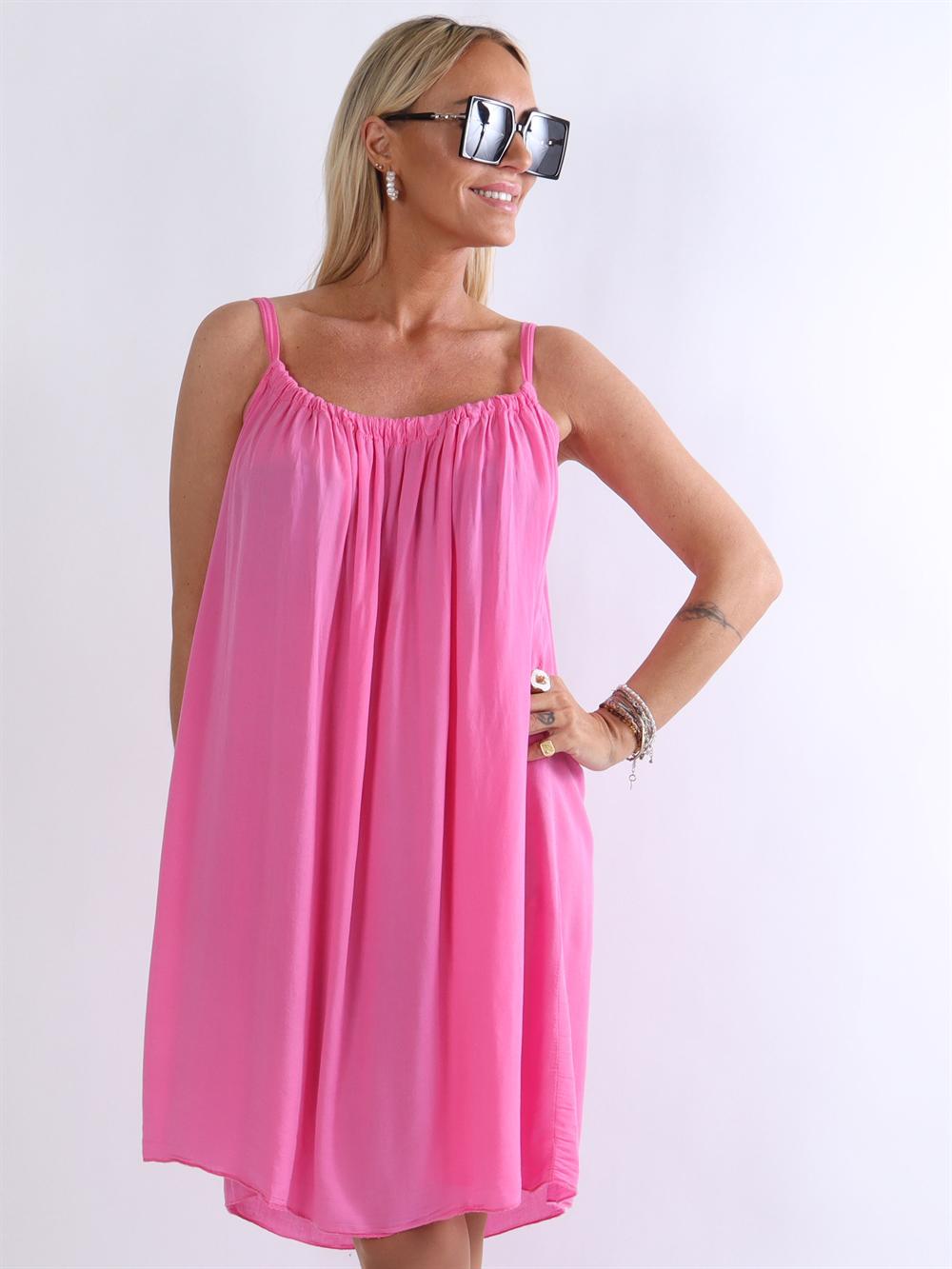 Sunshines - Kjole i let og afslappet look