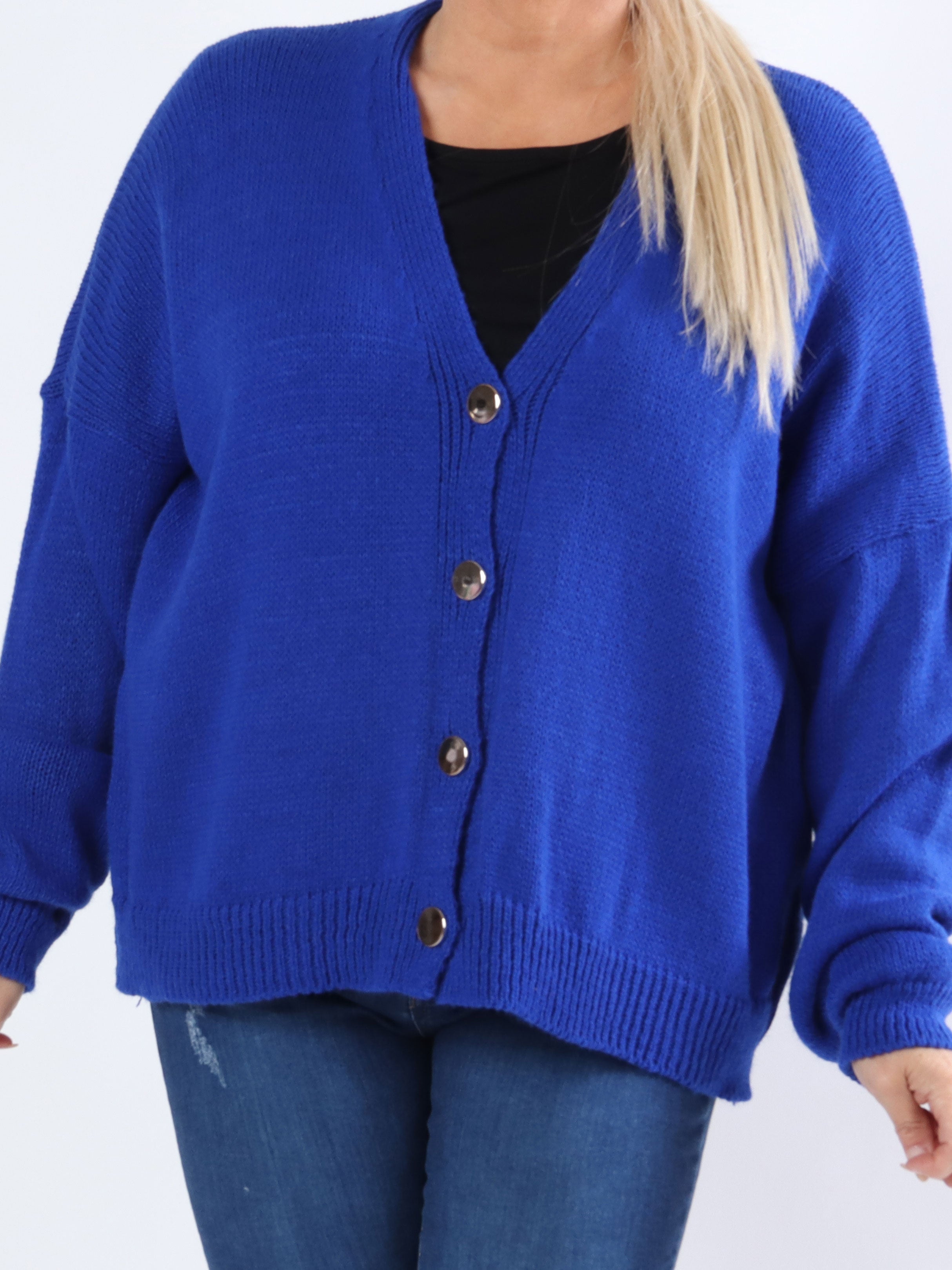 Susana - Kort plus size strikcardigan med skinnende knapper
