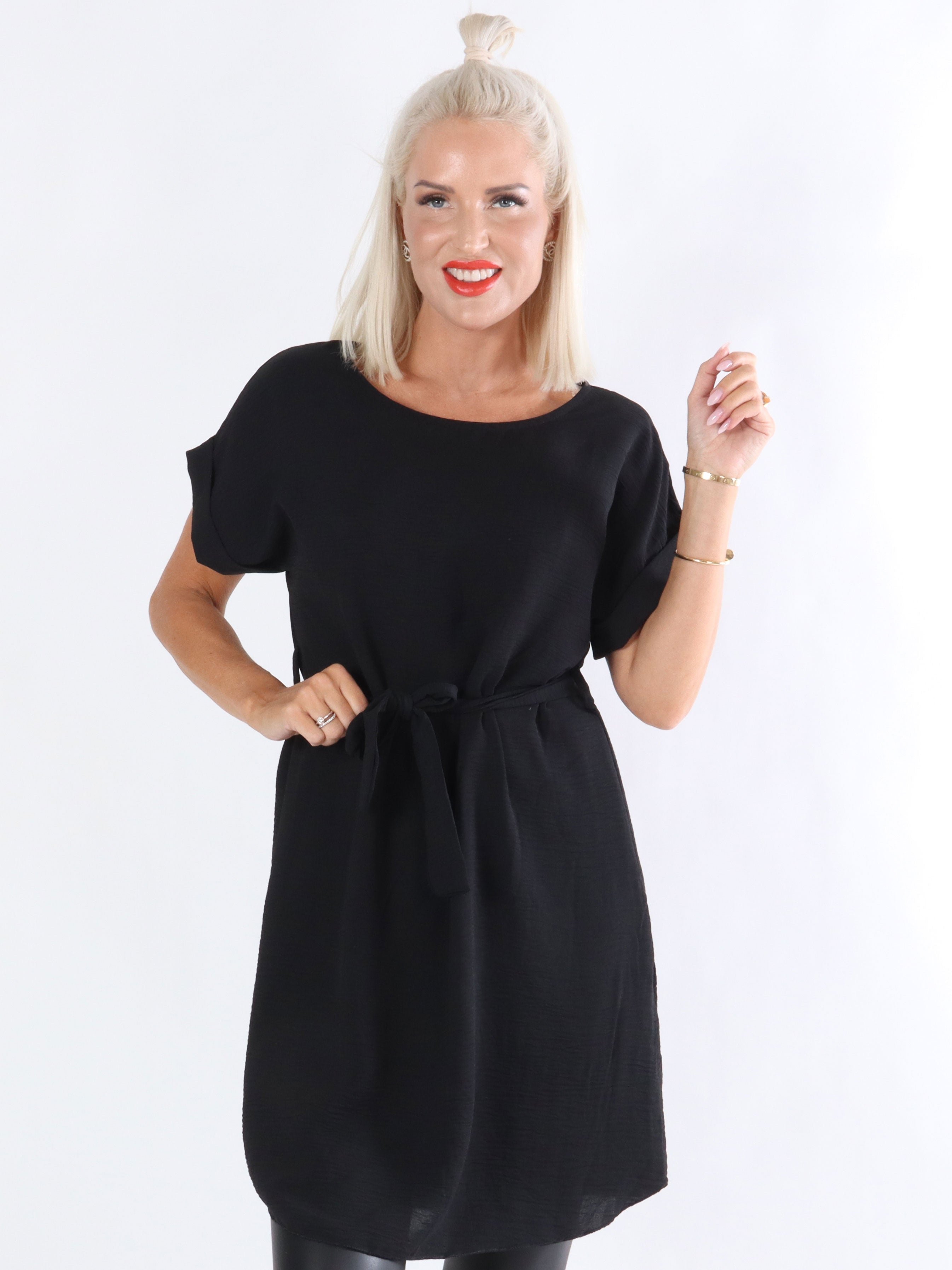 Tabitta - Let kjole med bindebånd