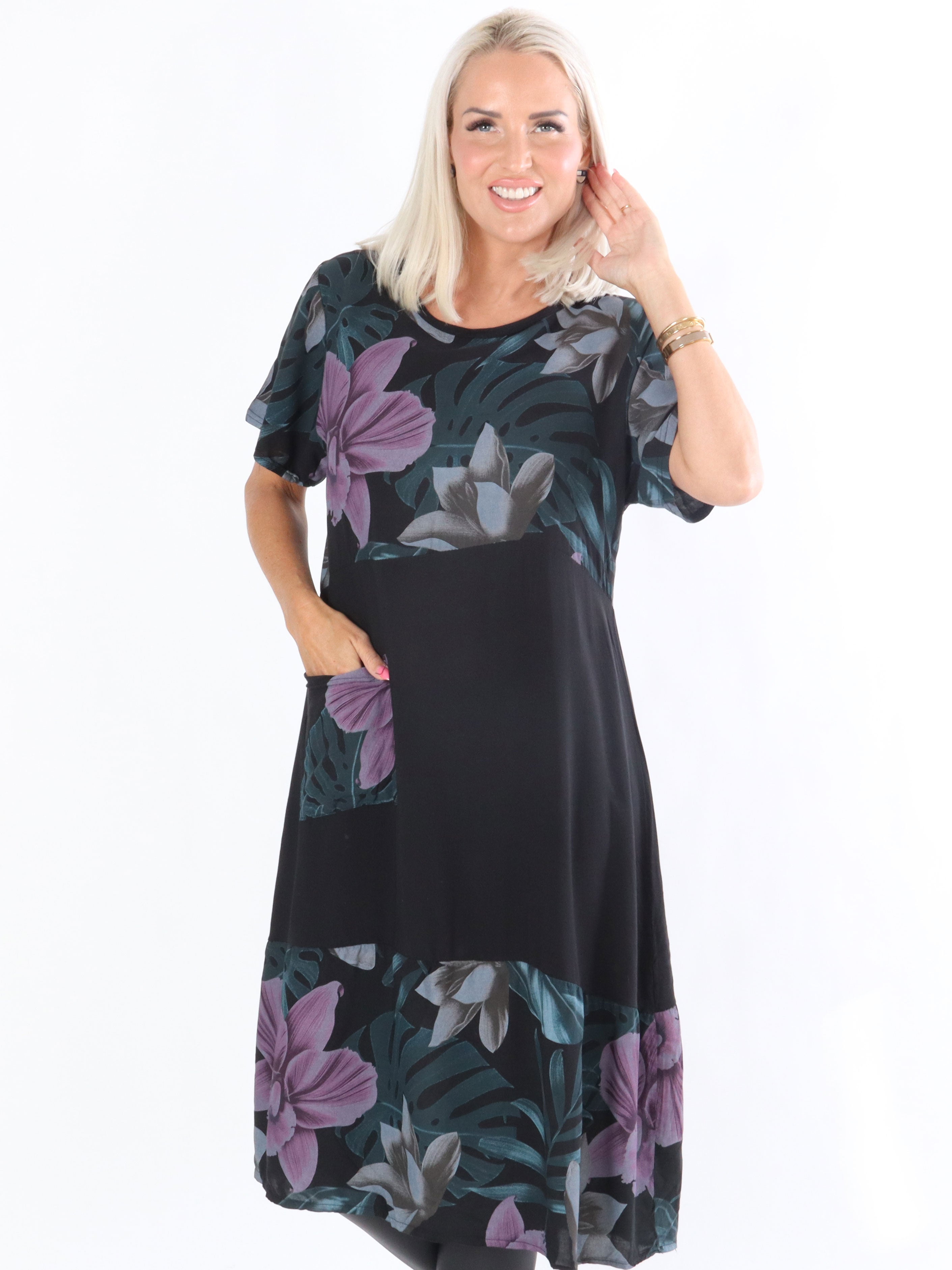 Taimi - Kjole med blomstermotiv og lomme