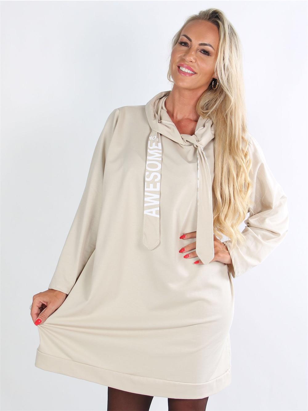 Turia - Armygrøn joggingkjole med hvidt skrift og hætte