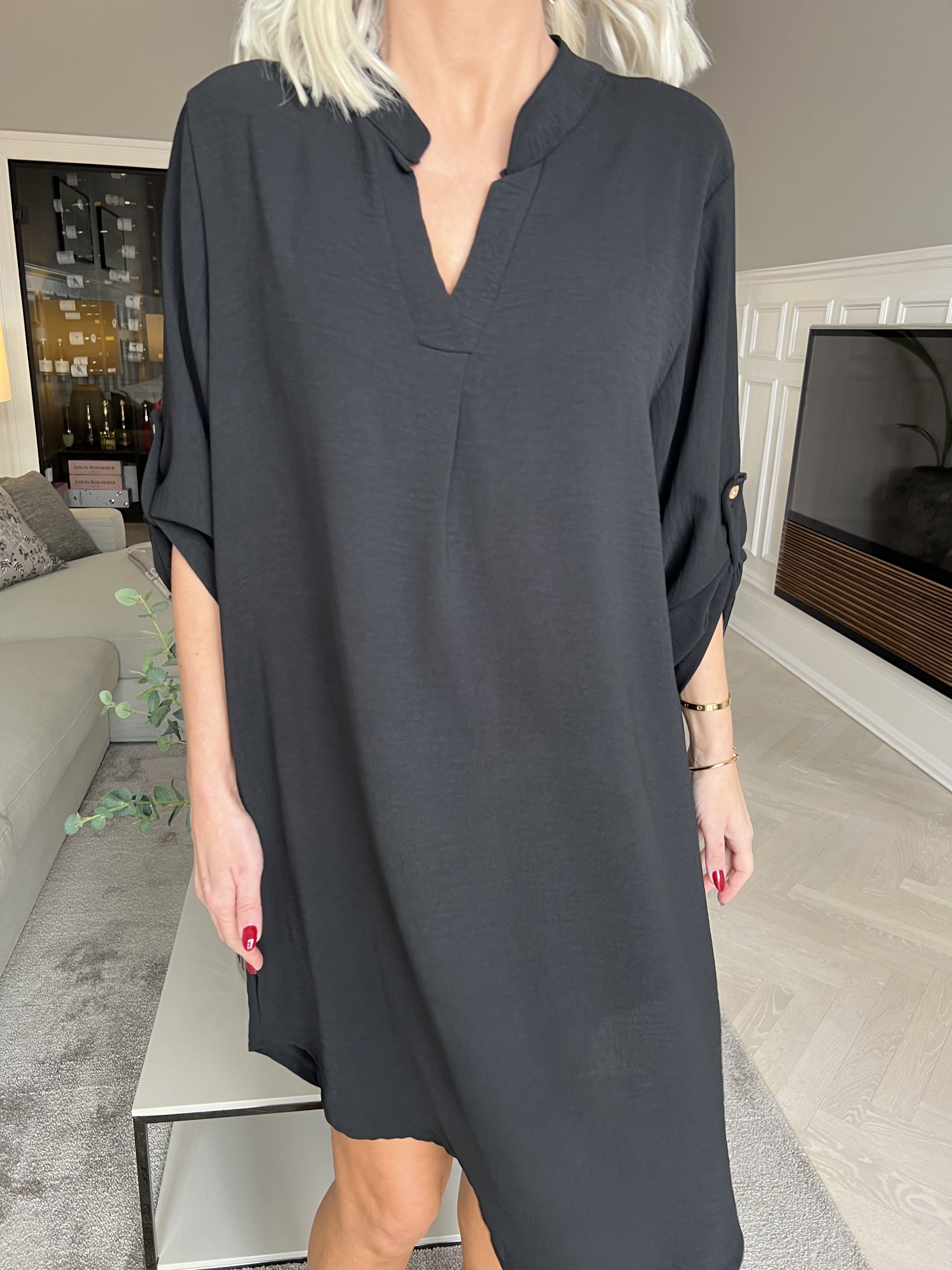 Vanesa Dress - Let og luftig kjole i plain farver