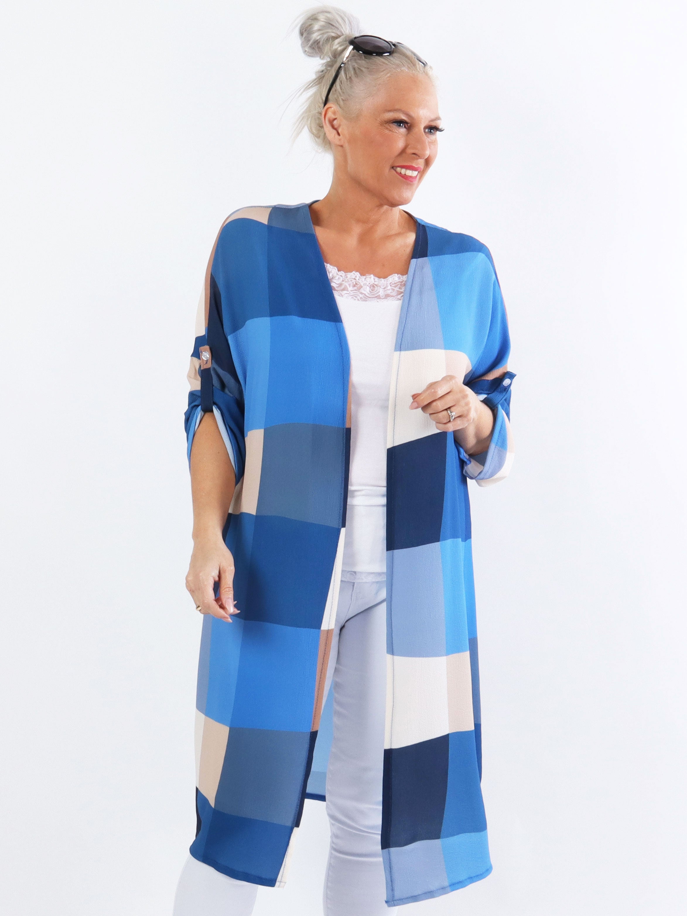 Vanesa Kimono - Sød plus size kimono i viskose med tern