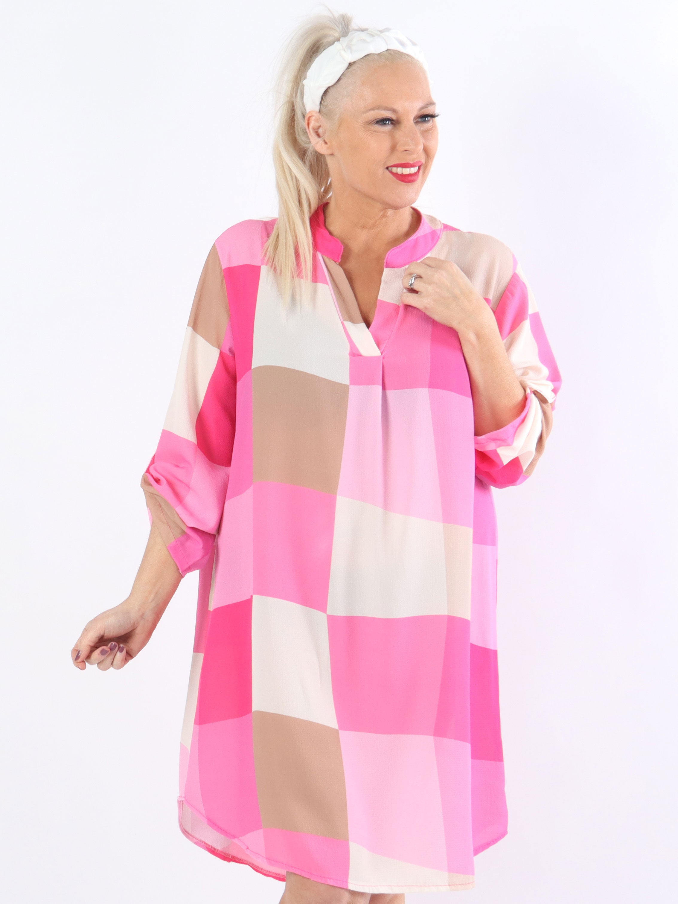 Vanesa Dress Check - Let og luftig plus size kjole