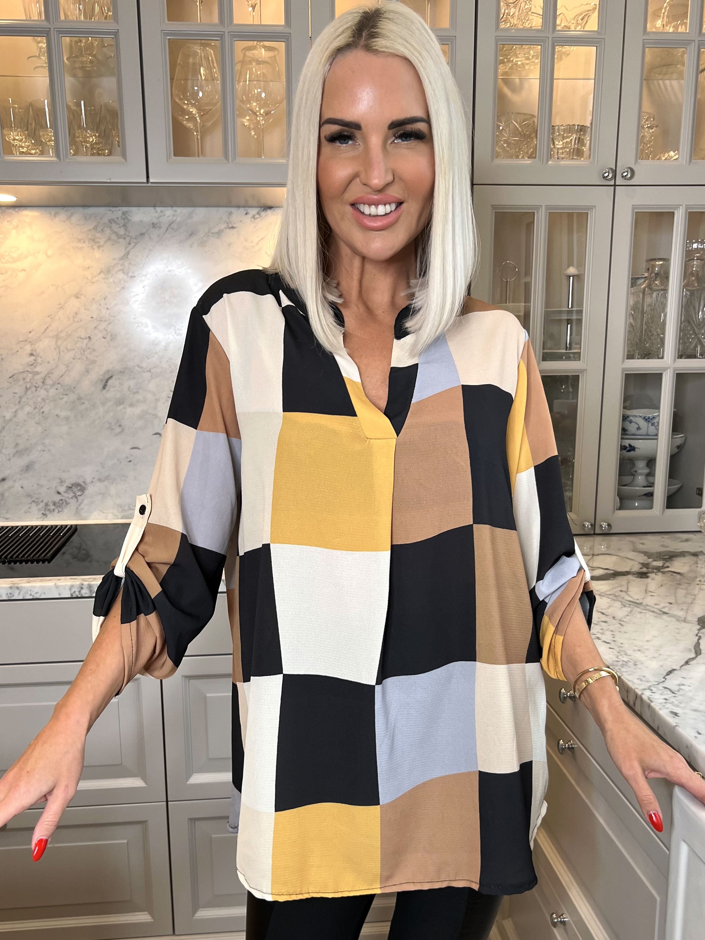 Vanesa - Lang ternet flerfarvet tunika