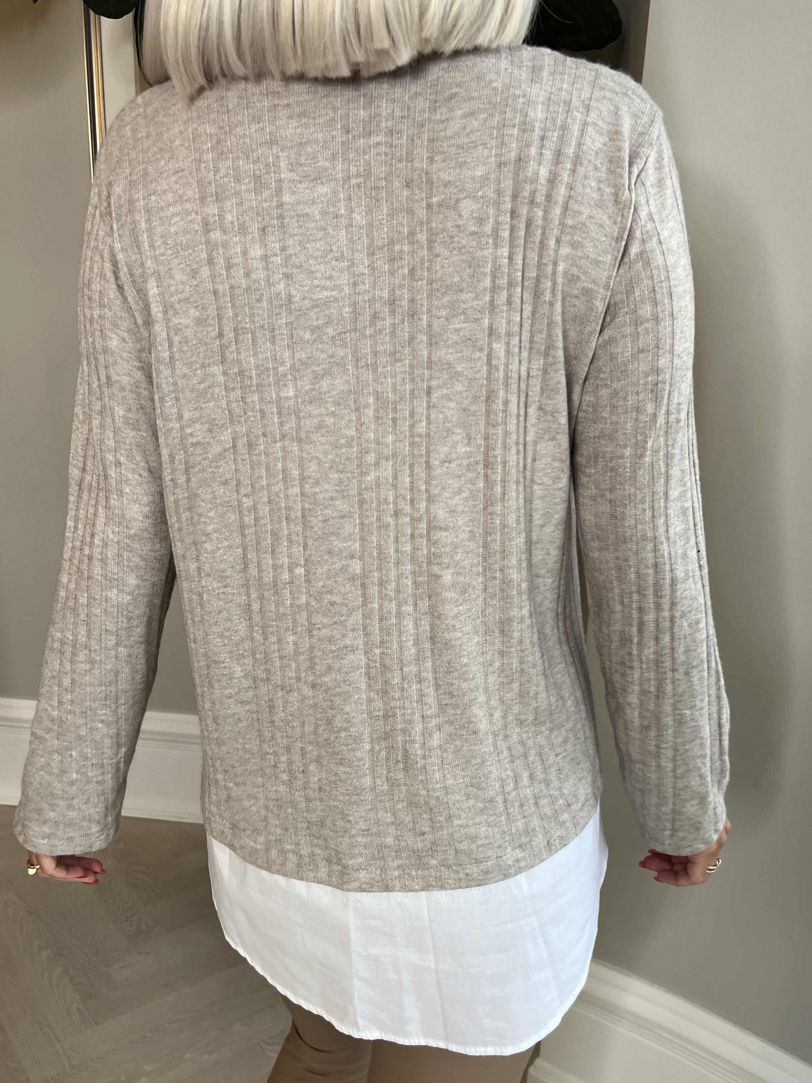 Vegin - Fin bluse med snyde skjorte