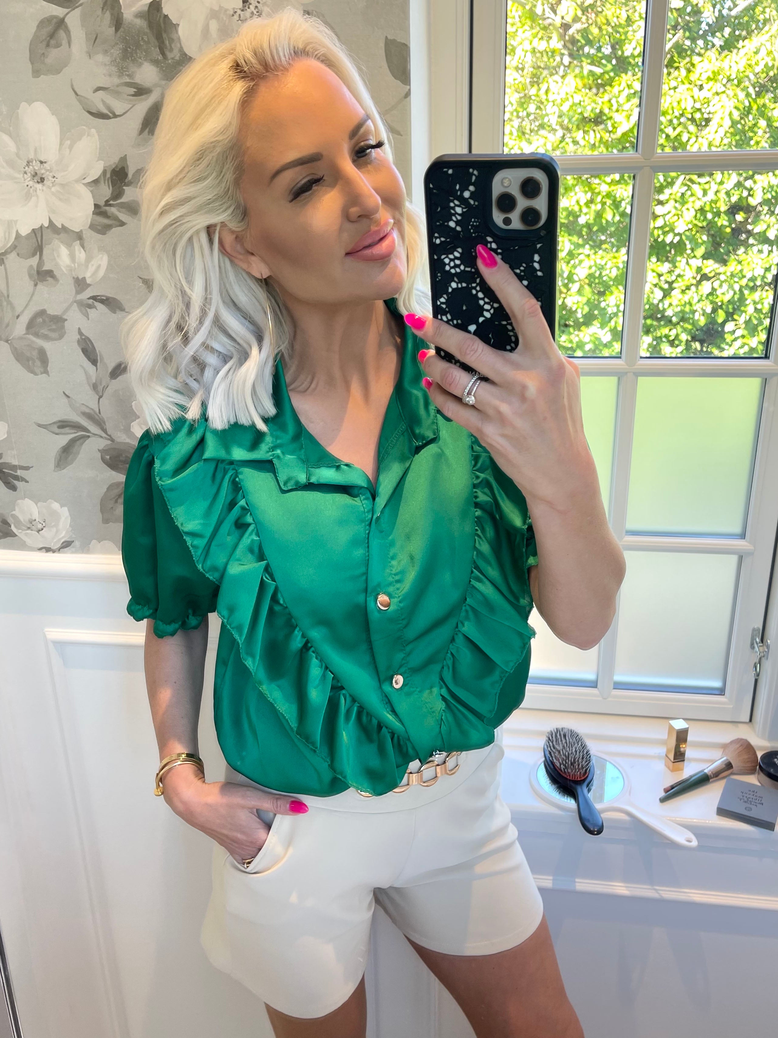 Viola - Bløde elastiske shorts med guldspænde