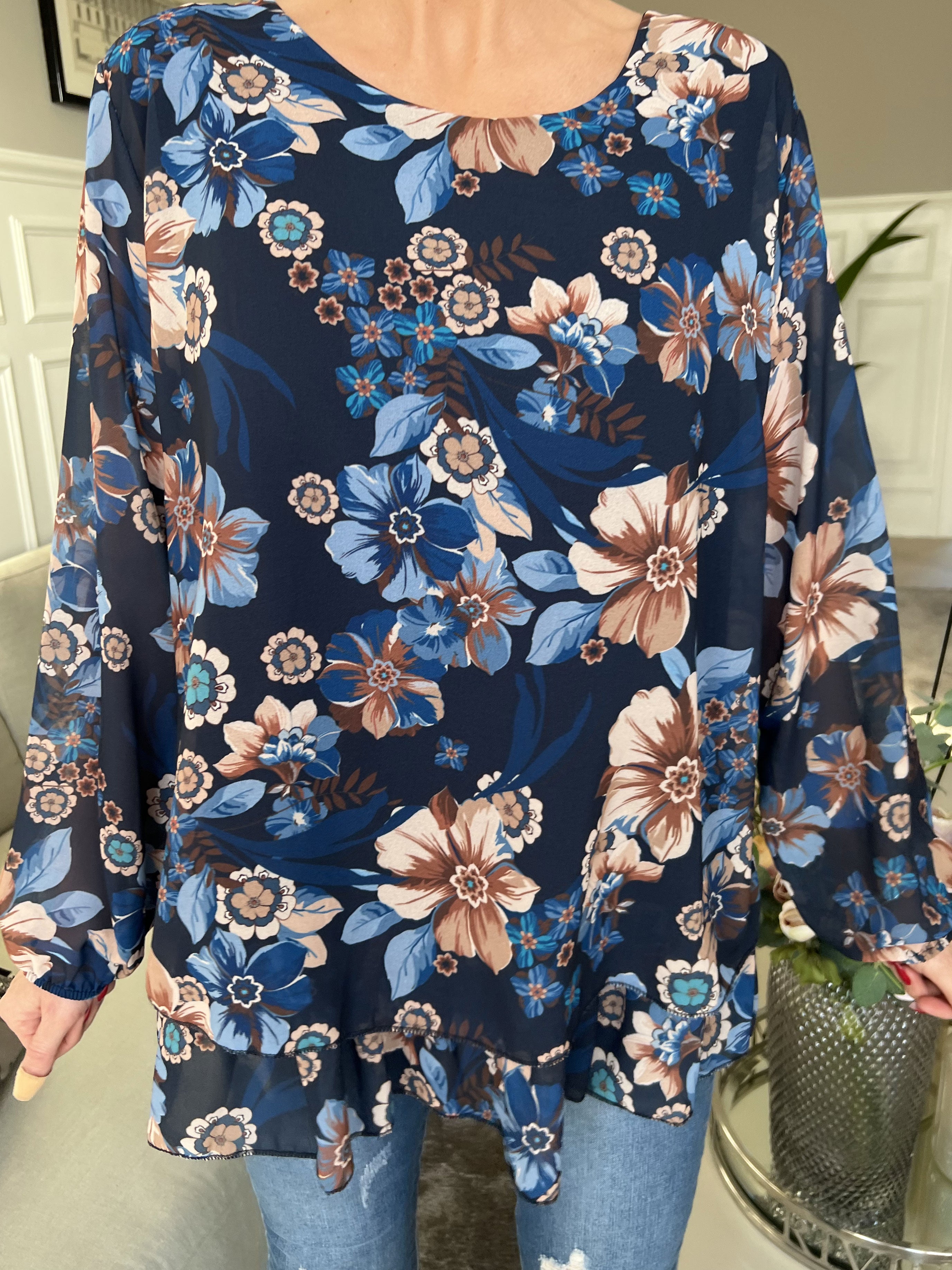 Wicky - Sød tunika i chiffon med blomstermotiver