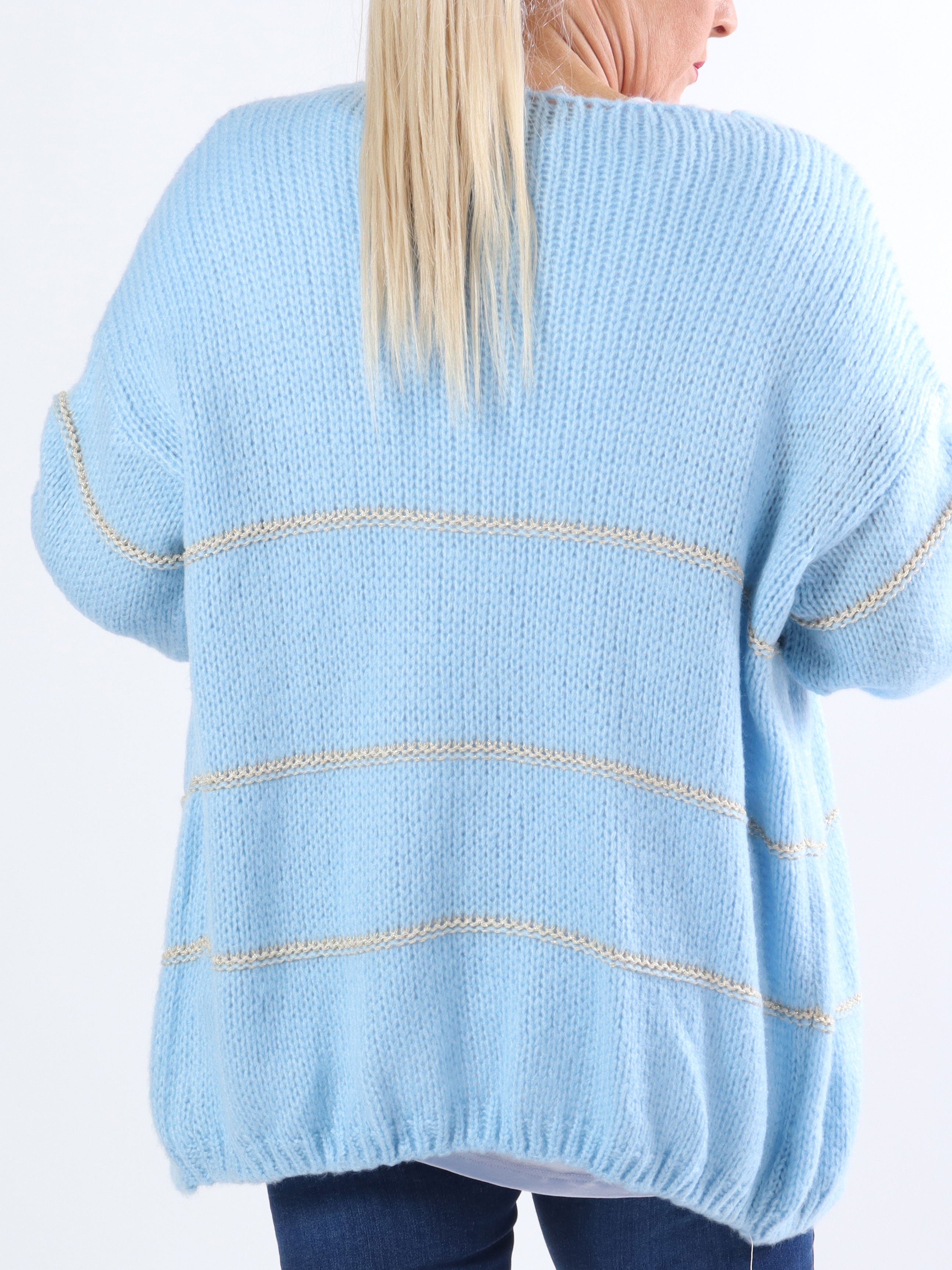 Yanira - Strikket plus size cardigan med guldstriber