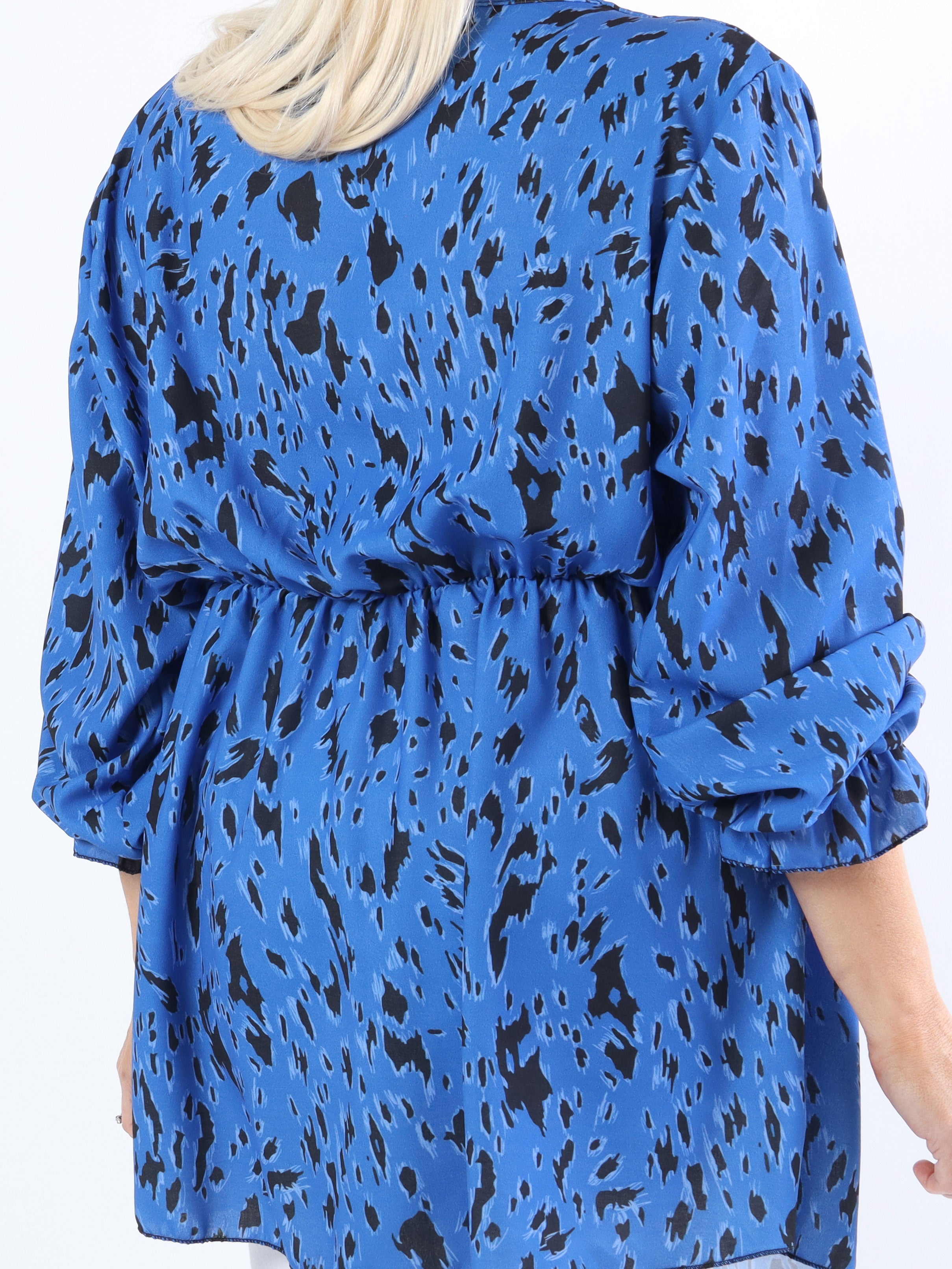 Yda - Mønstret plus size bluse med elastik i taljen