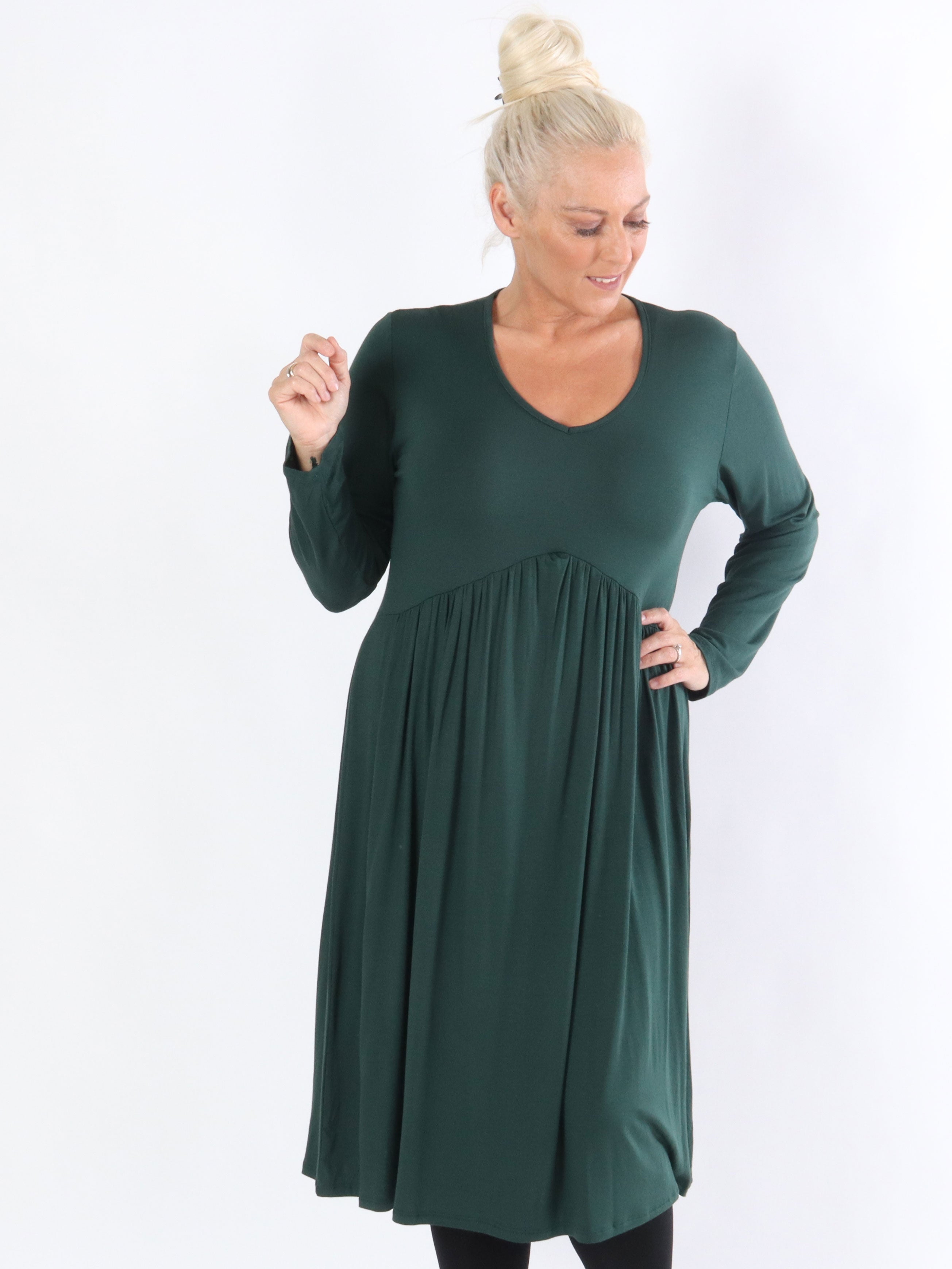 Yolanda - Basic kjole med syning under brystet