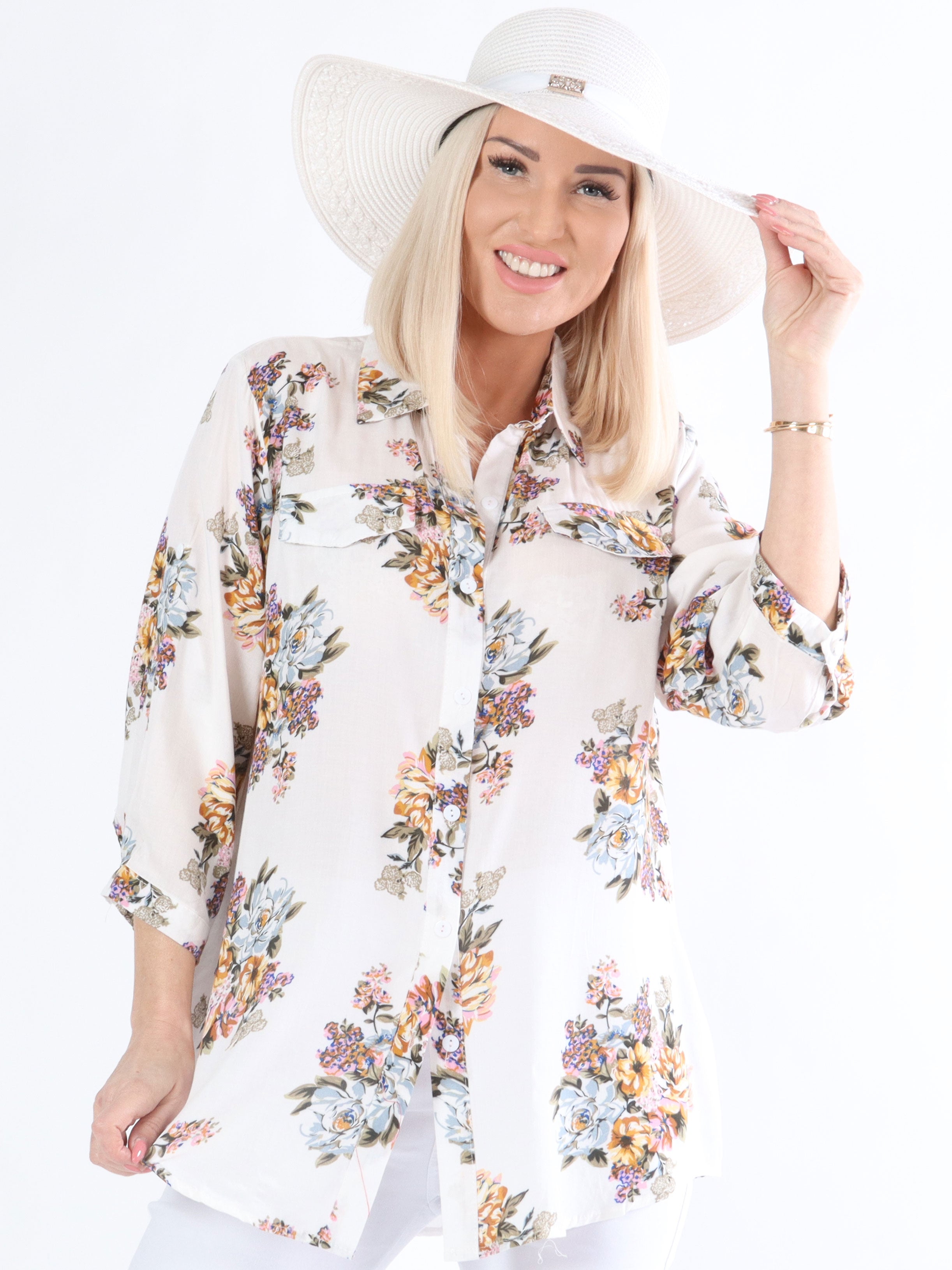 Yuri - Sort skjorte med sødt blomsterprint