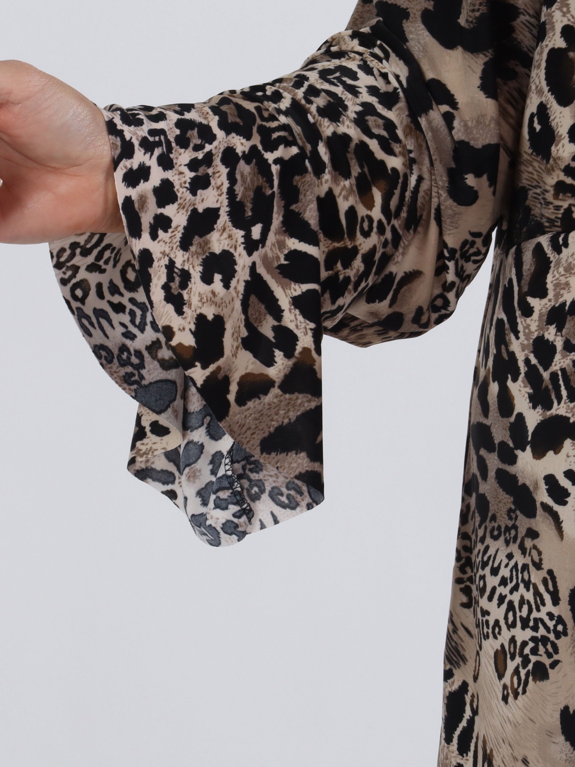 Zaida - Elastisk plus size kjole med knude ved brystet