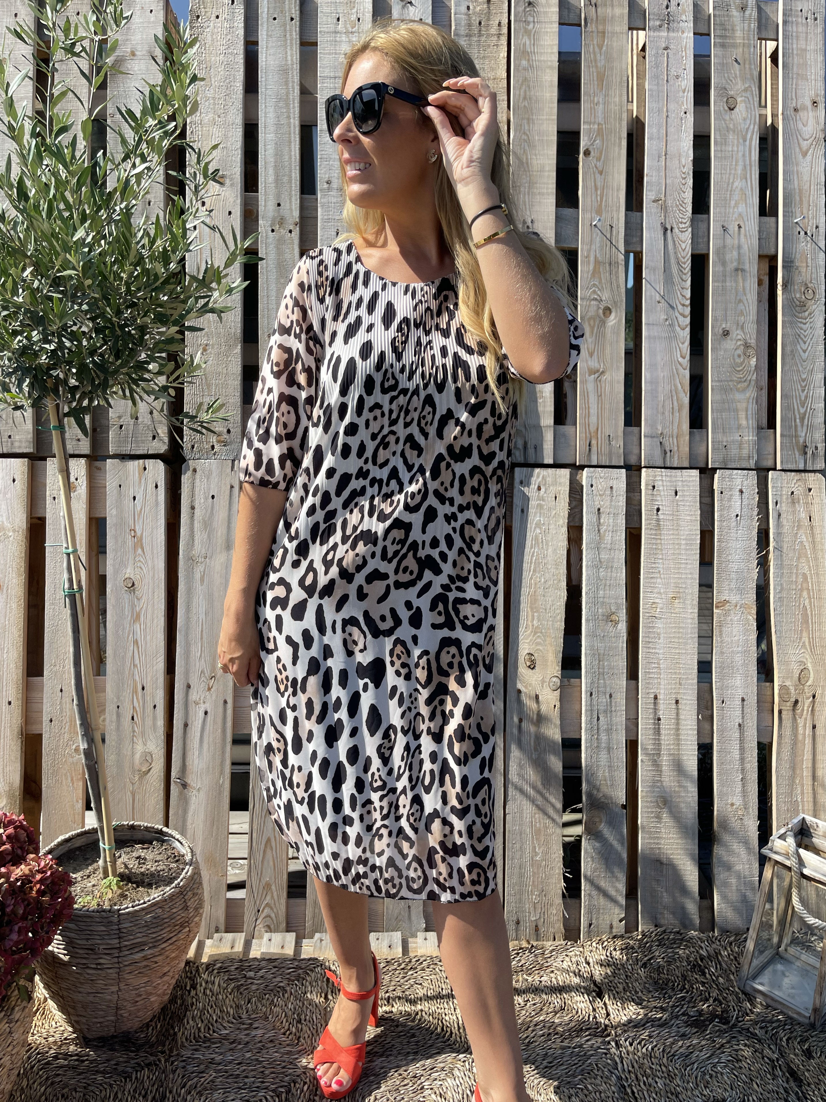 Zion Leo - Plisseret kjole med leopardprint