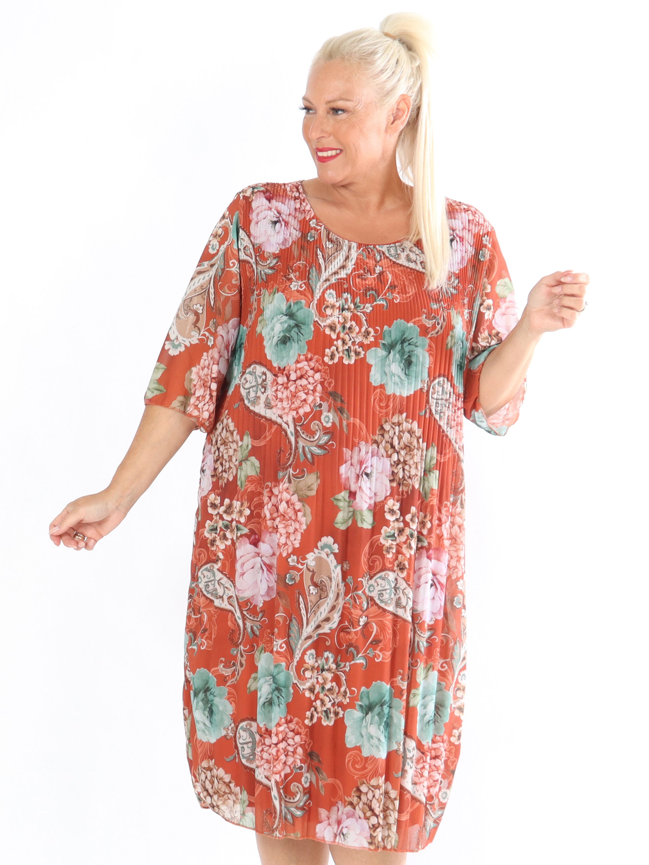 Zion Flower - Plisseret kjole med blomsterprint