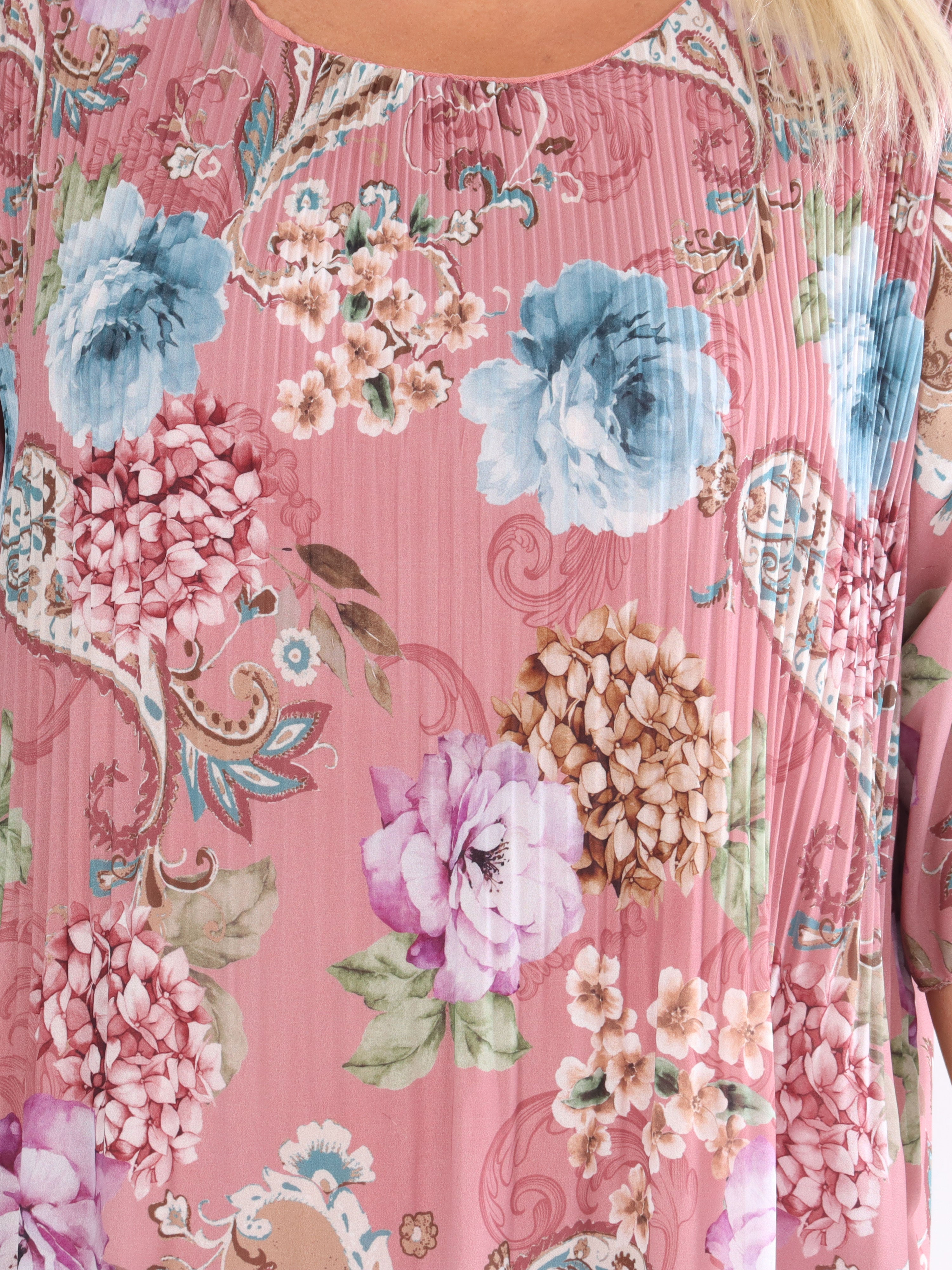 Zion Flower - Plisseret kjole med blomsterprint