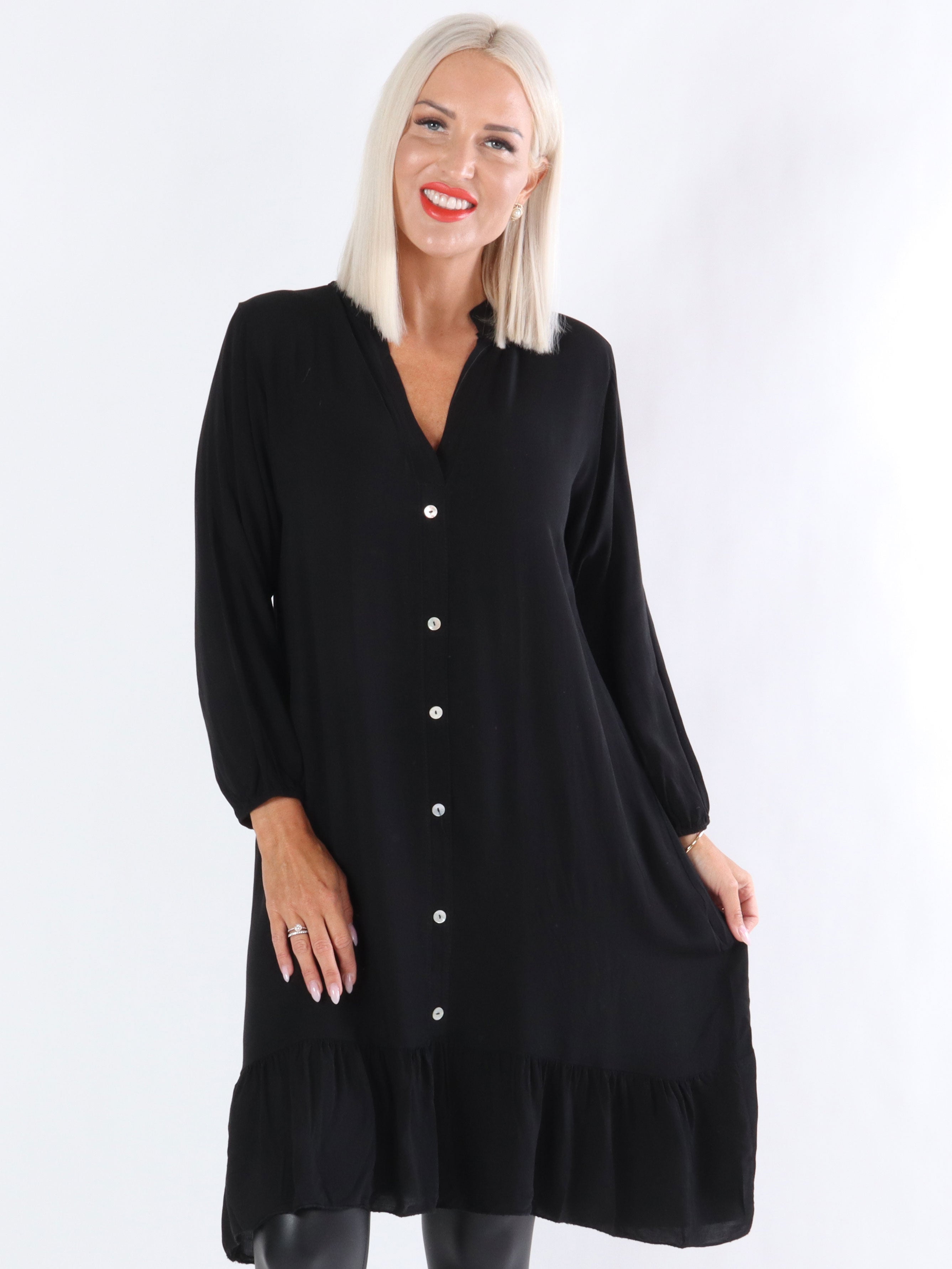 Zoe - Armygrøn skjortekjole i let stof med flæsekant