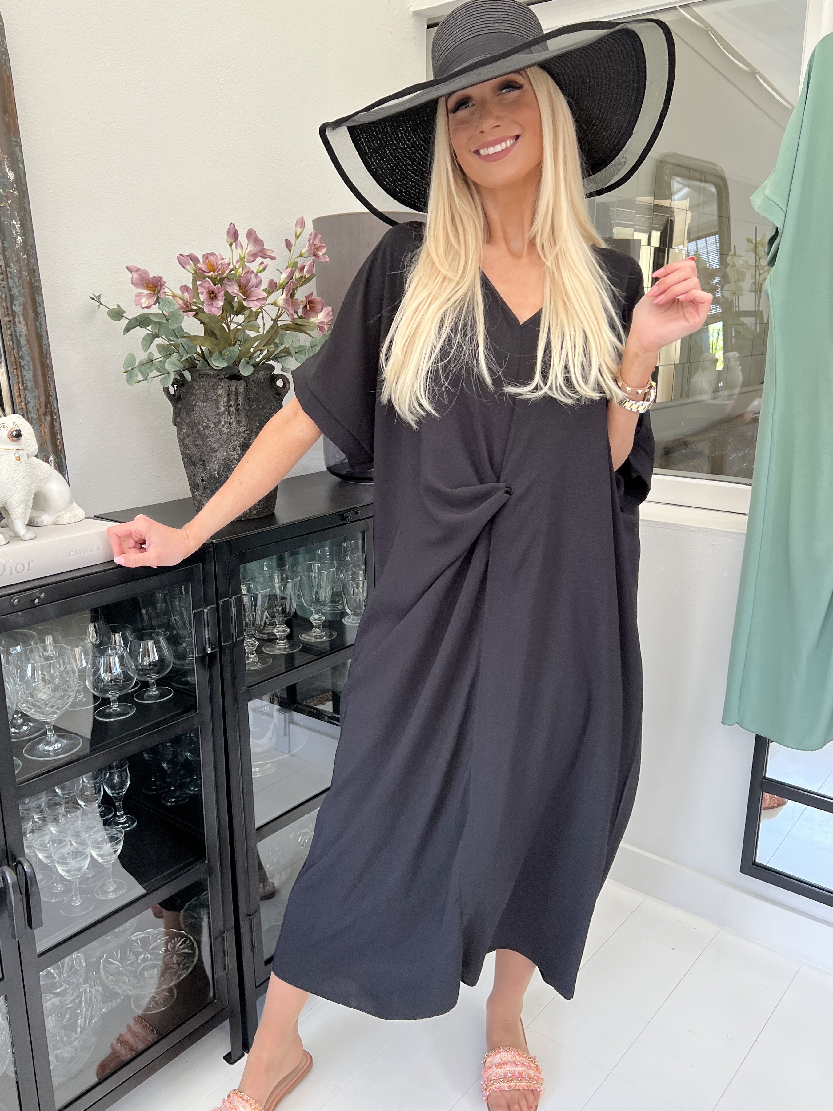 Zora - Kjole med knude foran