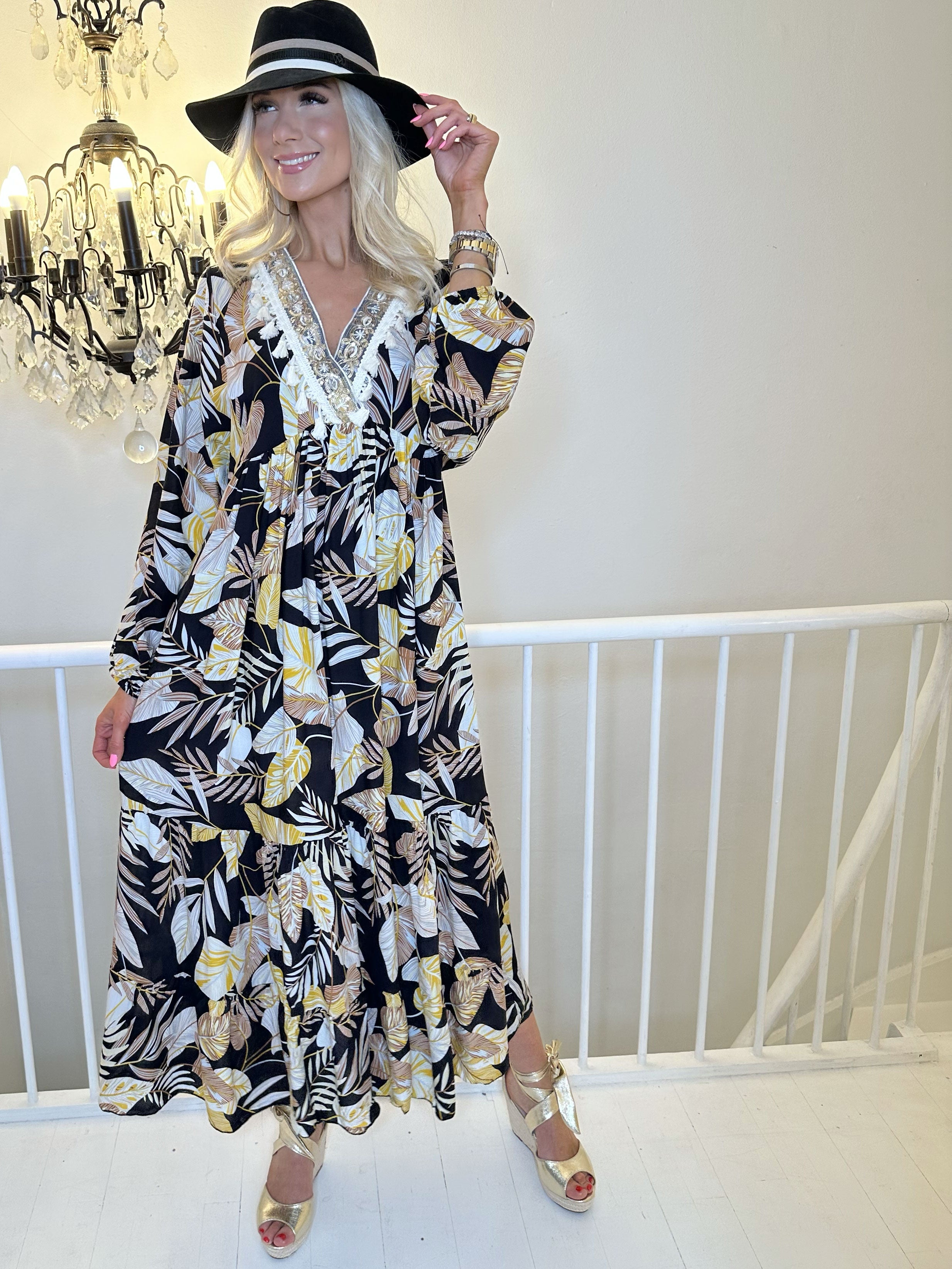 Adelaida Leaf - Tunikakjole med musling og frynse detaljer