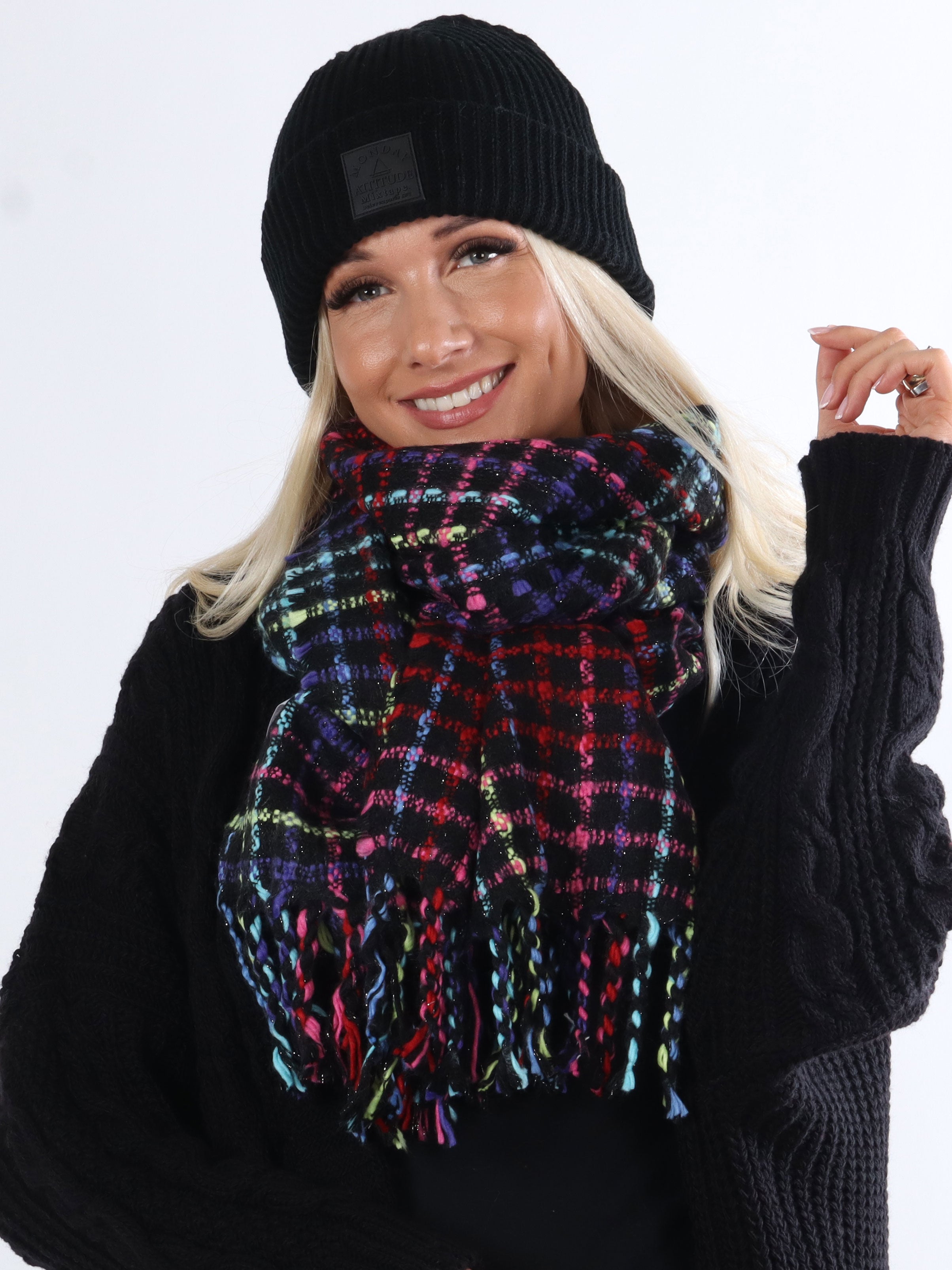 Angelika - Blødt strikket halstørklæde med farver