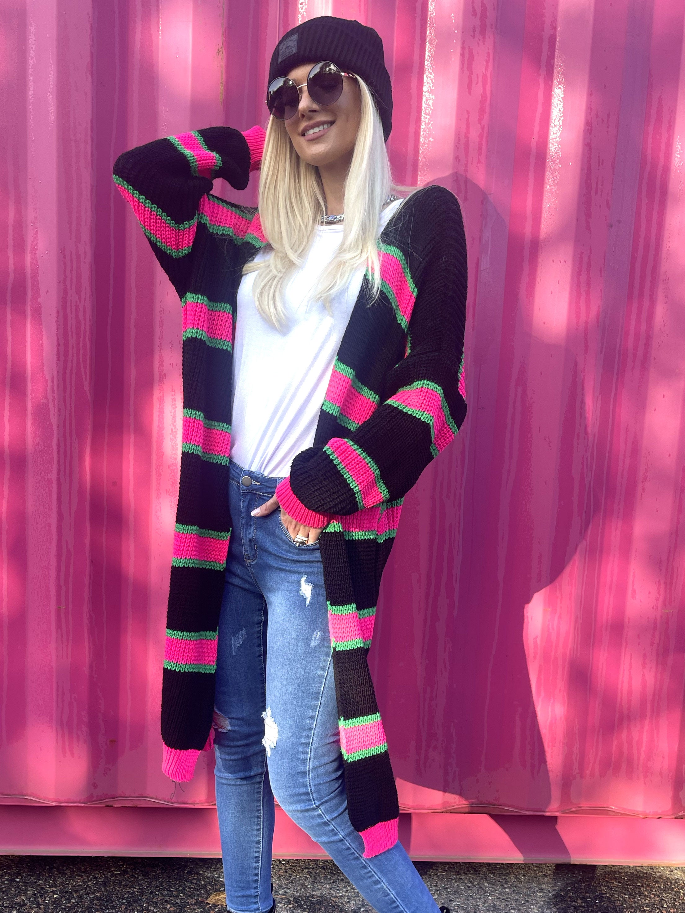 Belle - Lang plus size strikcardigan med farvede striber