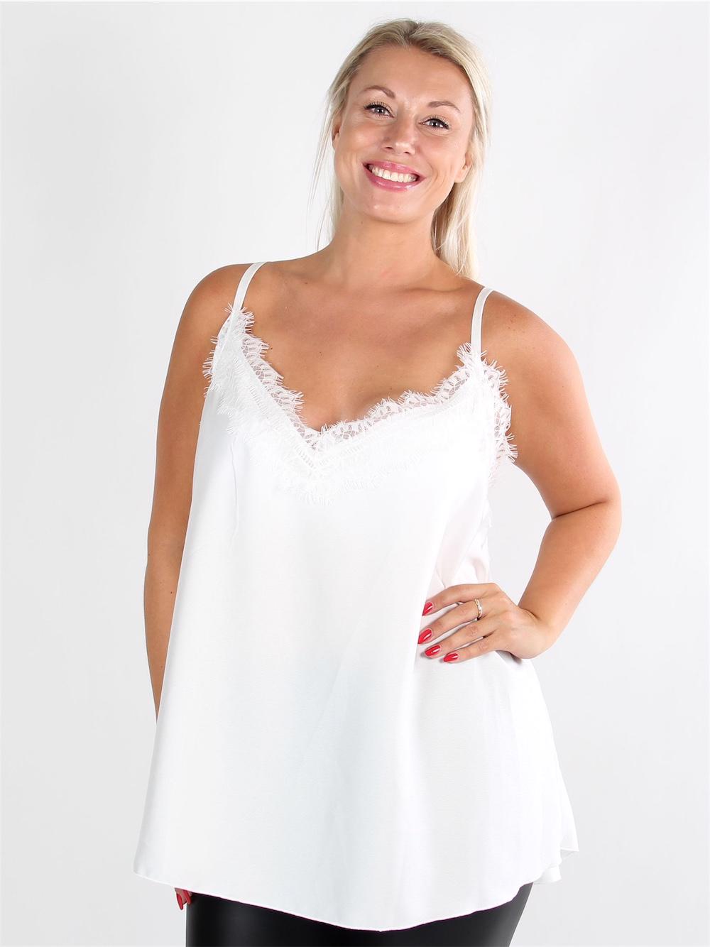 Carmita - Stroptop med blondekant