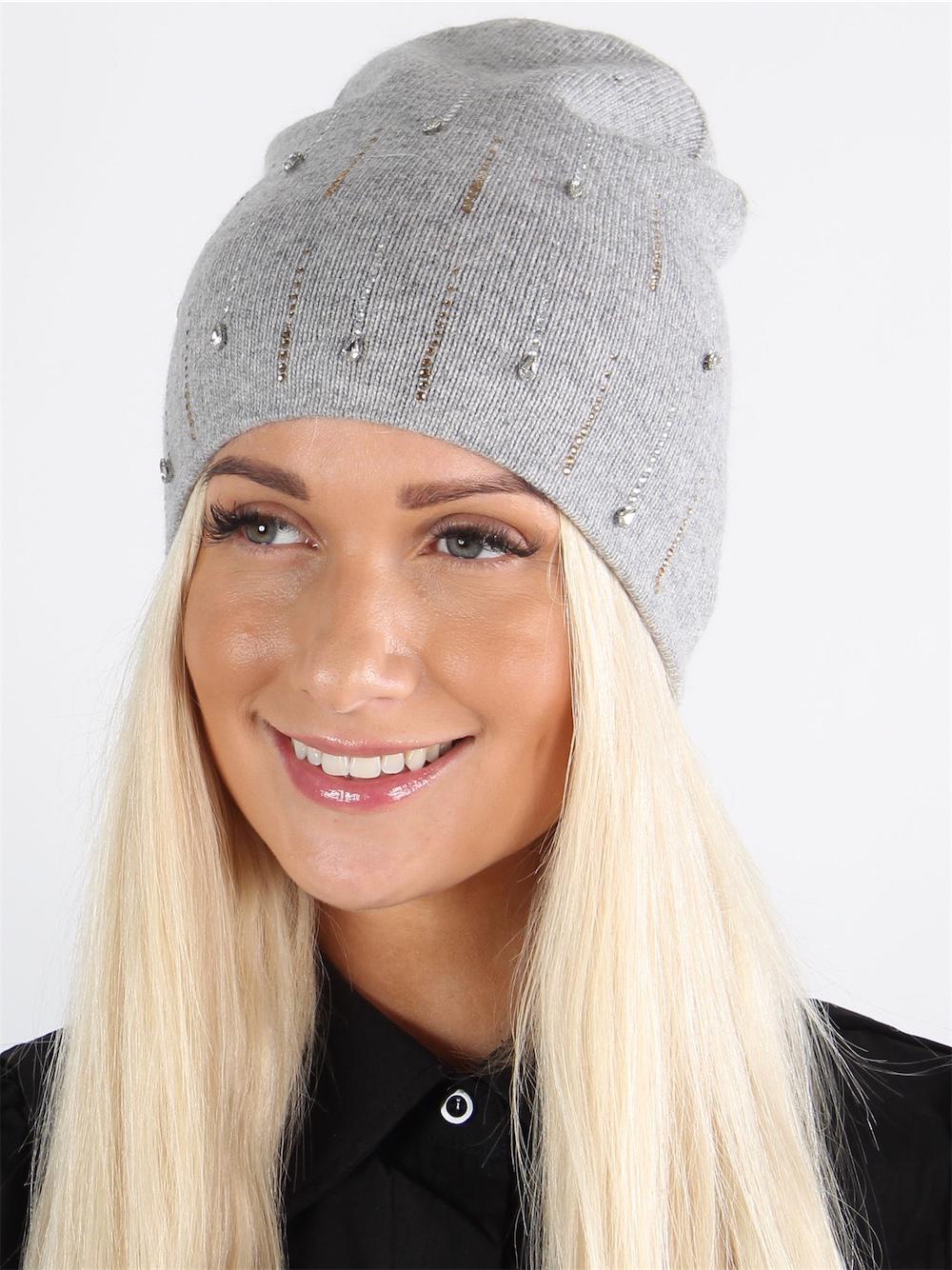 Cilly - Simpel sort hue i strik med similisten