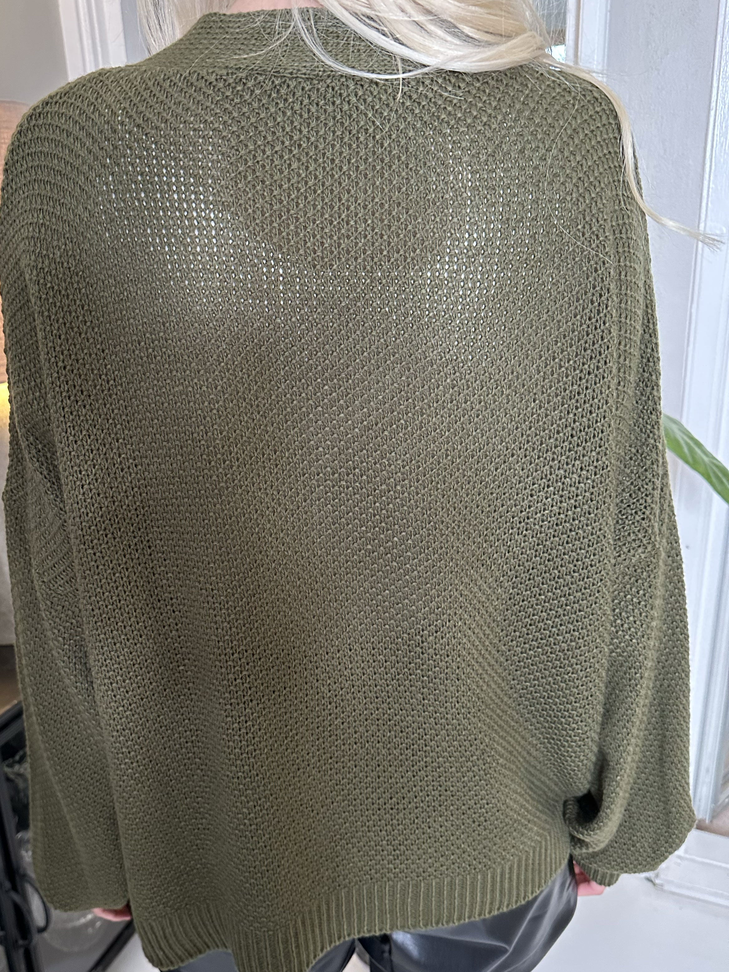 Cutie - Sød strik med sløjfe