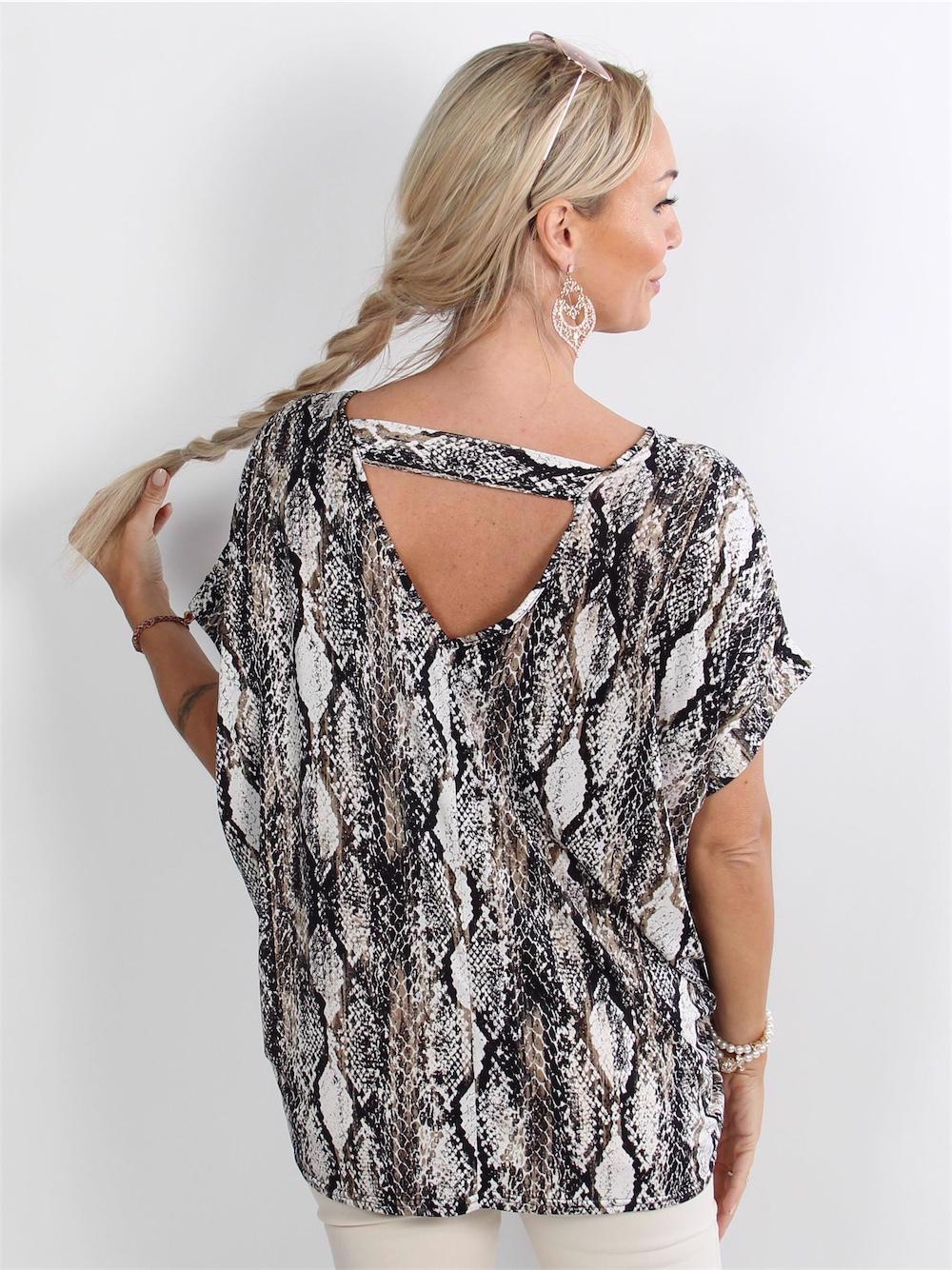 Elodie - Armygrøn t-shirt med lille V i ryggen