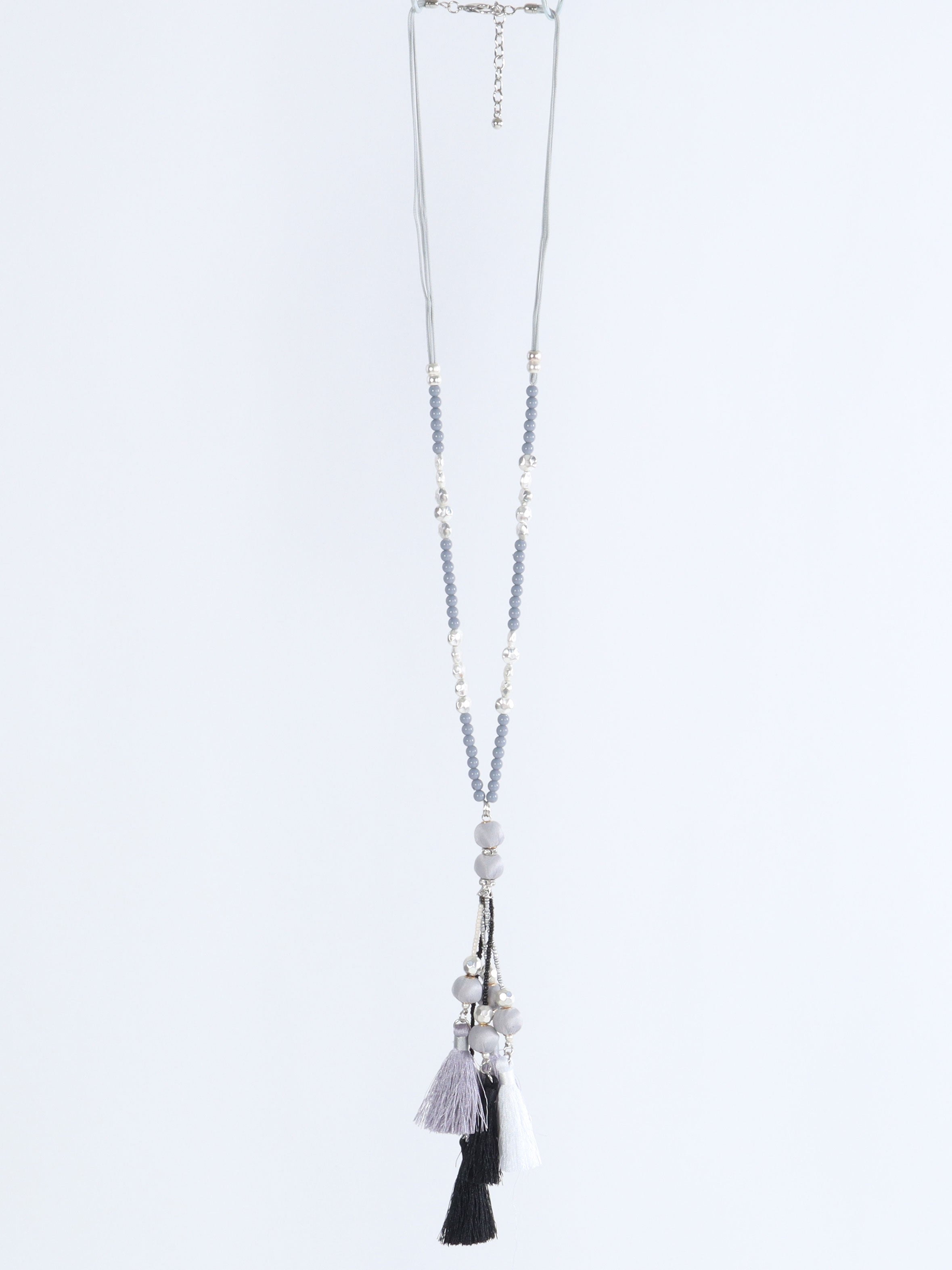 Lalola - Grå perlekæde med kvaster