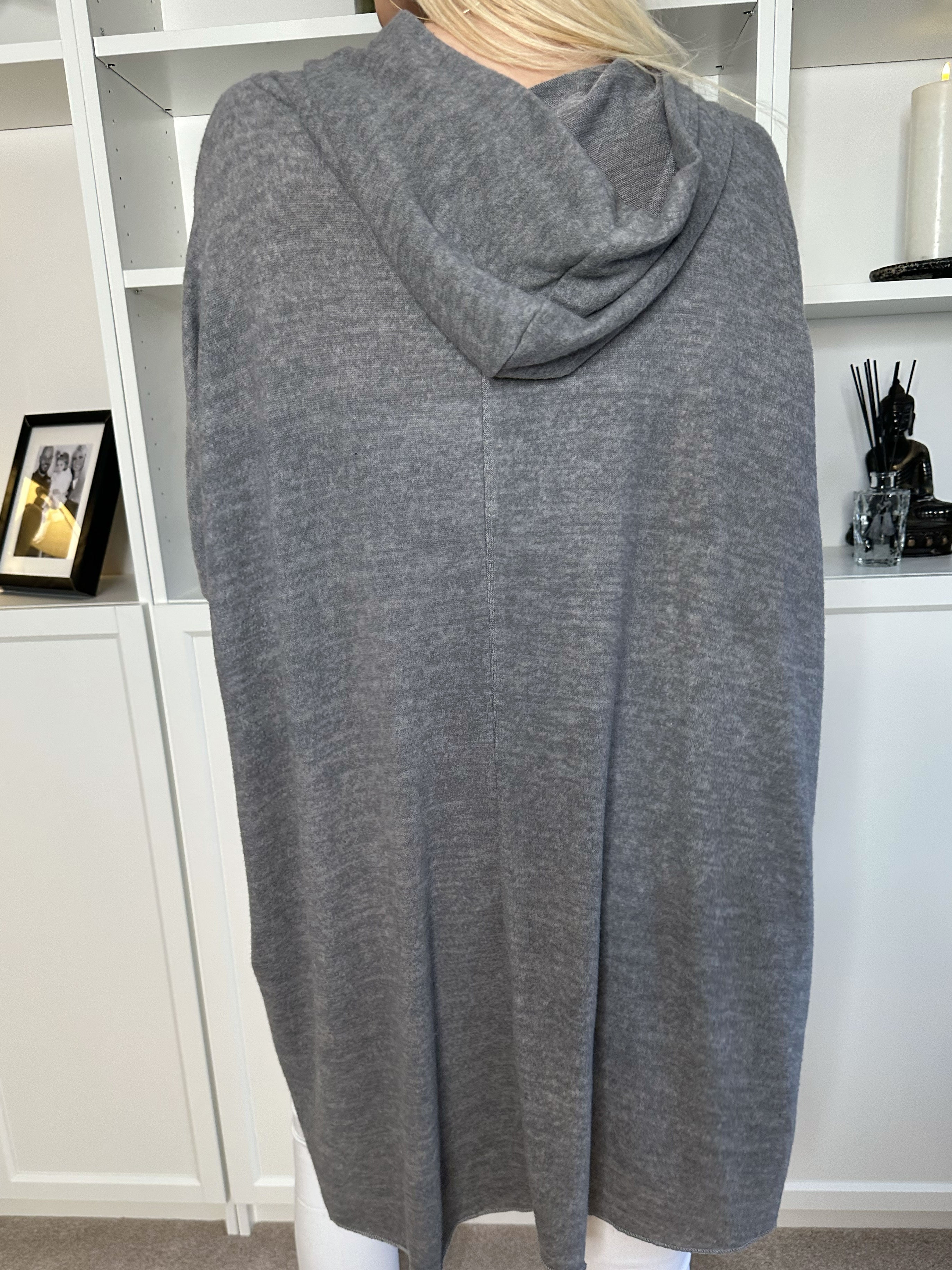 Lilje - Meget blød bluse i viscose med hætte