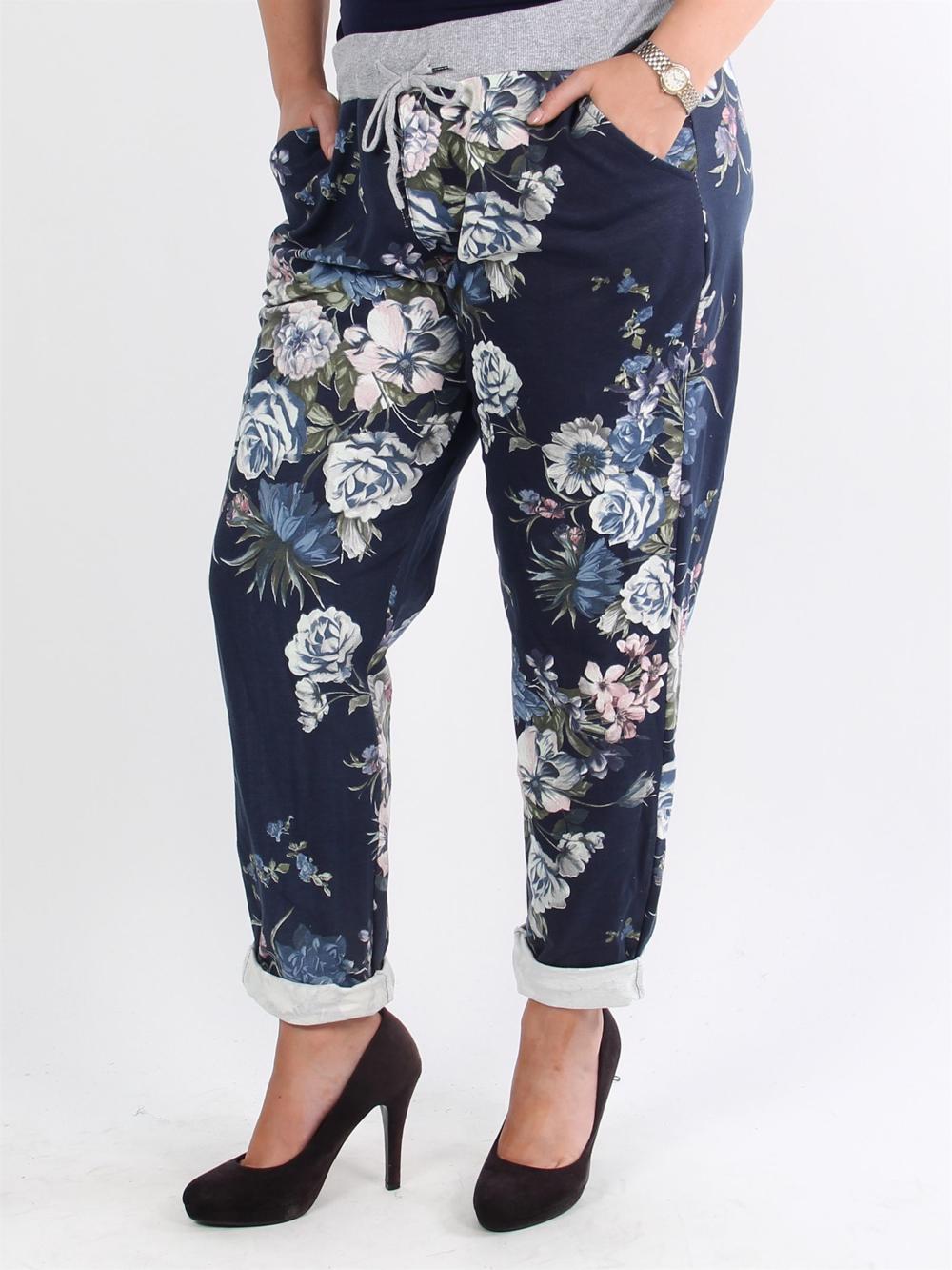 Lita - Marineblå blomstret joggingbukser med elastik i livet og lommer