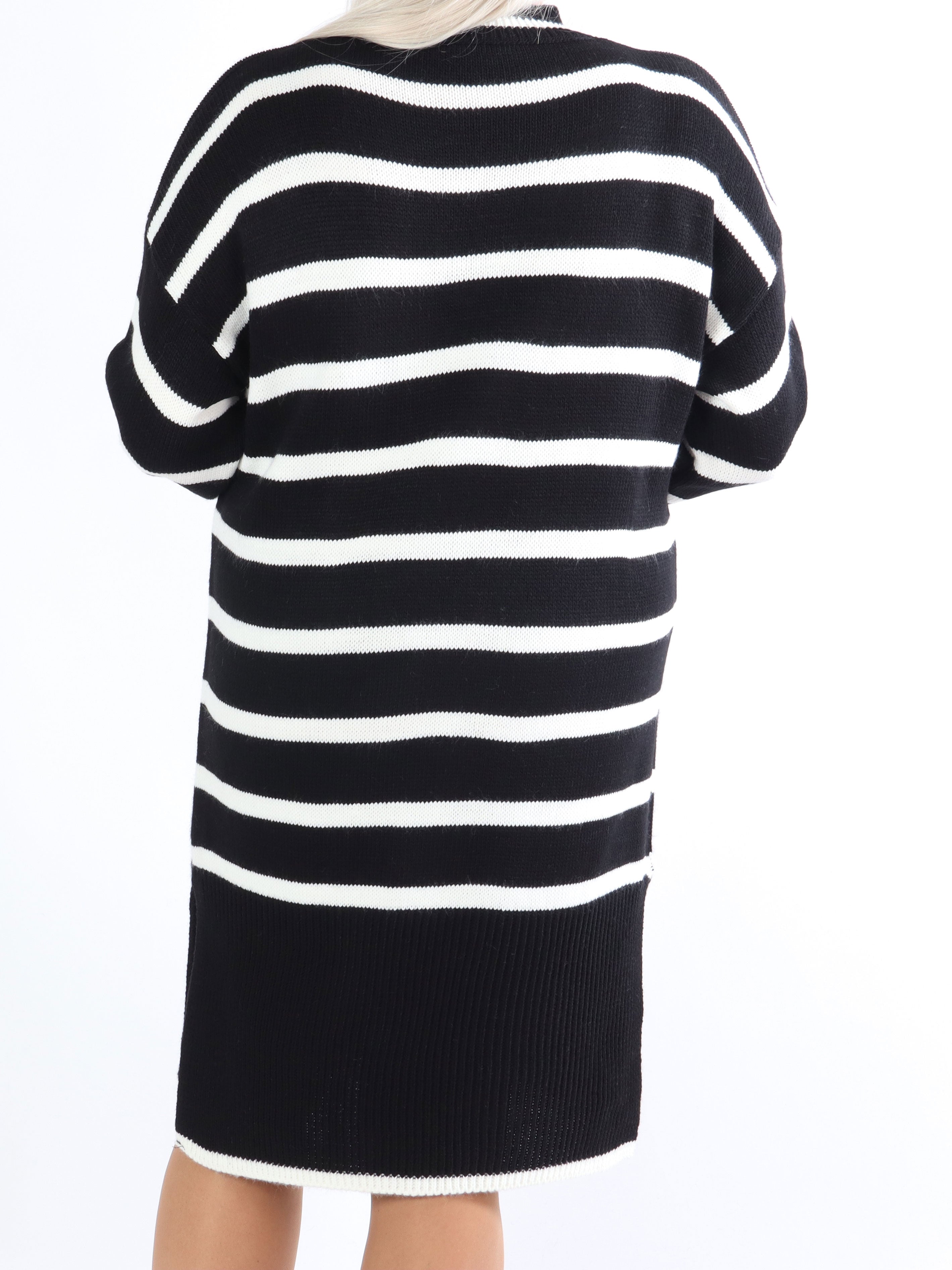 Safiya - Plus size strikkjole med striber