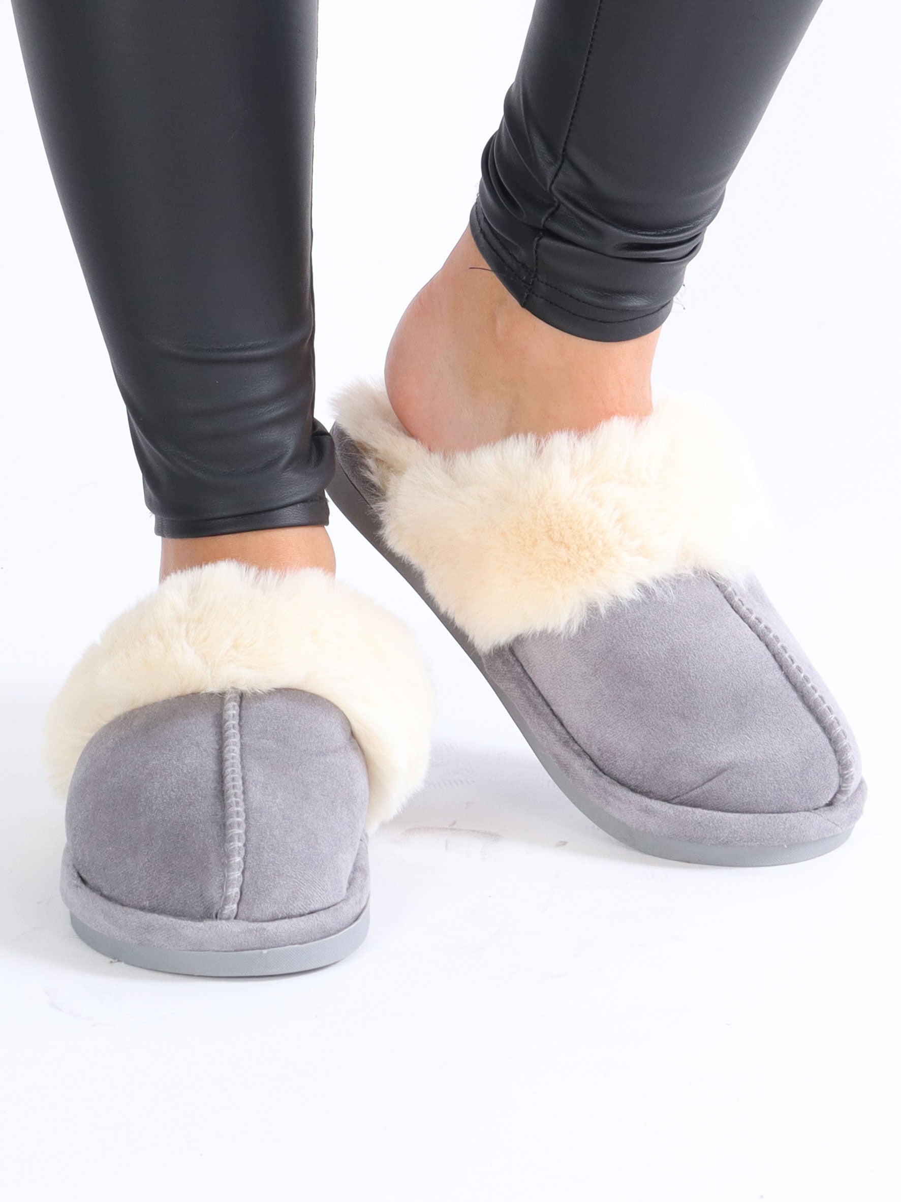 Sandra - Bløde sutsko med fakefur