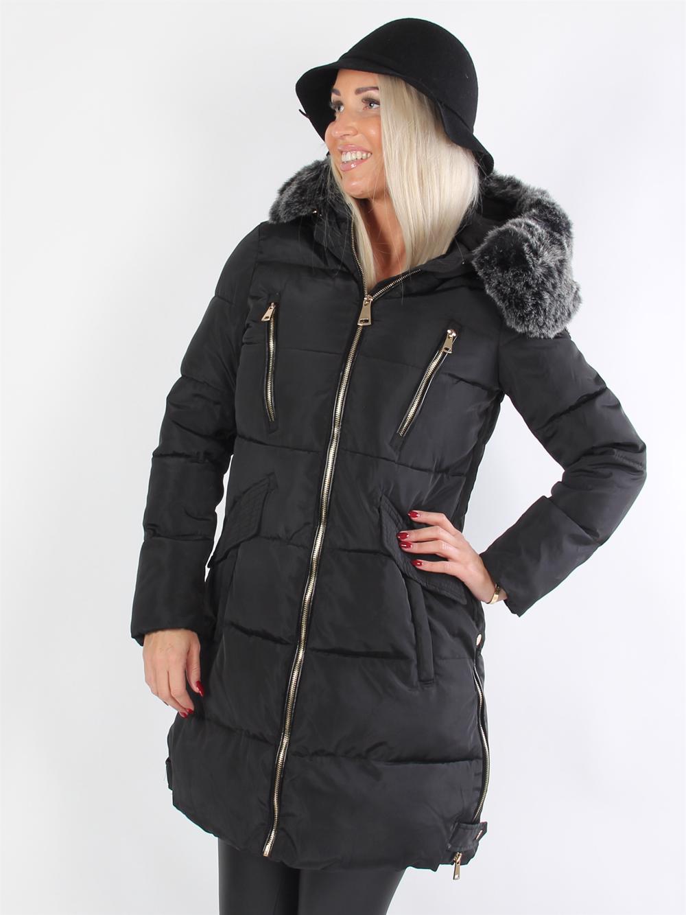 Stephany - Armygrøn dynjakke med fakefur og guld lynlåse