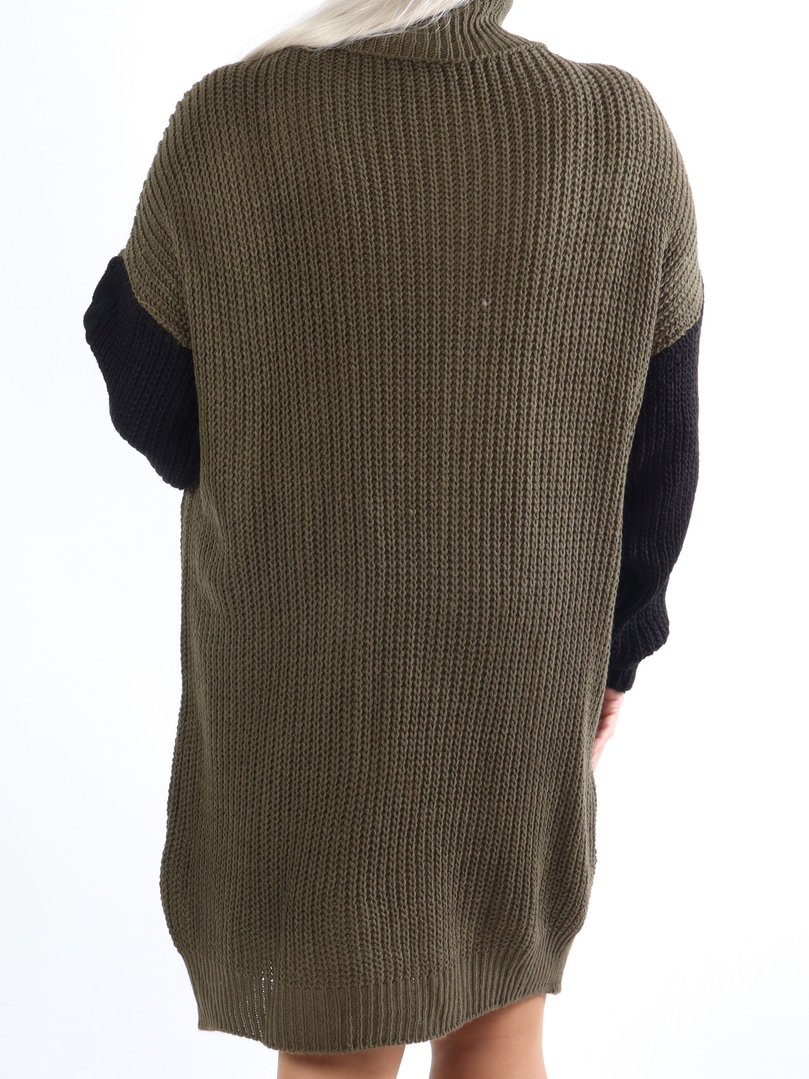 Tenna - Tofarvet plus size kjole i kabelstrik